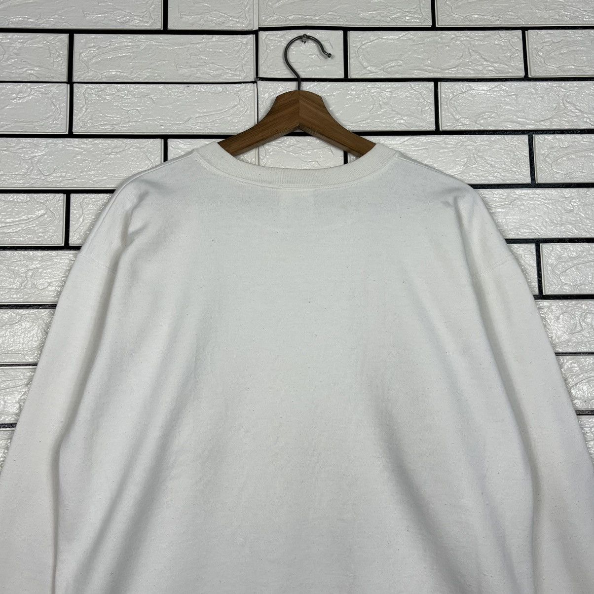 Vintage 90's HAYAMA MARINA Yacht Club Big Logo Sweatshirt #4016-C183 Size US L / EU 52-54 / 3 - 12 Thumbnail