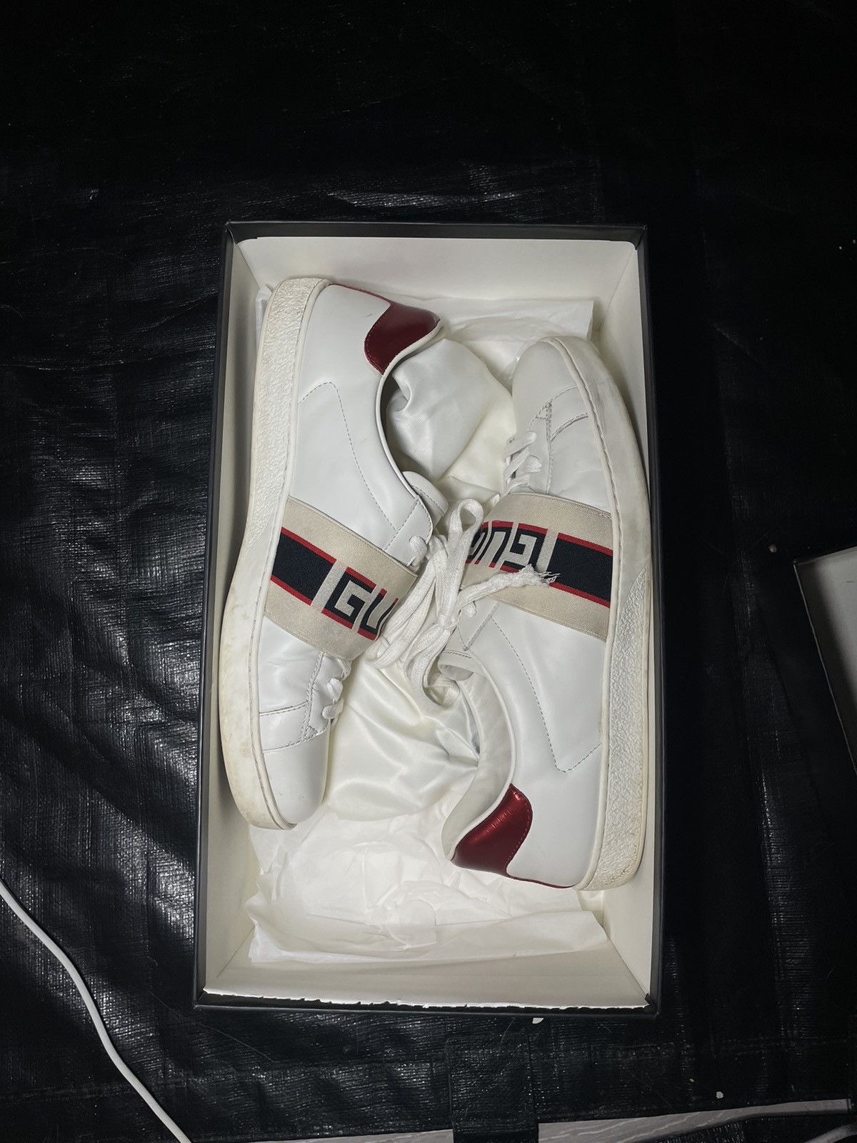 Gucci Gucci Stripe Leather Sneaker Size US 9 / EU 42 - 1 Thumbnail