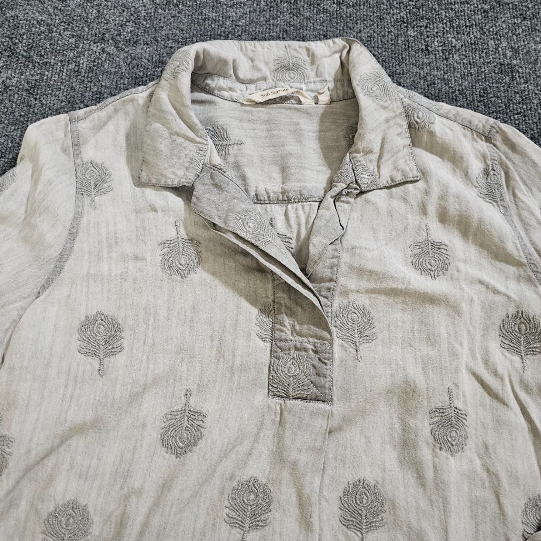 Soft Surroundings Soft Surroundings Dress Womens XL Petite Gray Embroidered Peacock Long Sleeve V-Neck Knee Length Size XL / US 12-14 / IT 48-50 - 2 Thumbnail