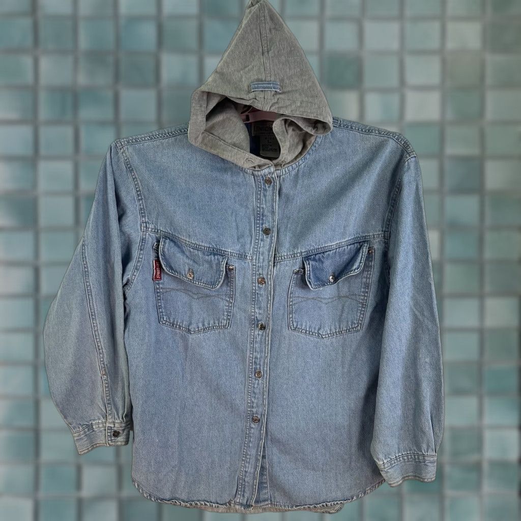 Vintage VINTAGE Union Bay Denim Hoodie Mens Size L Blue 90s Retro High Neck Button Embroidered Logo Size US L / EU 52-54 / 3 - 1 Thumbnail