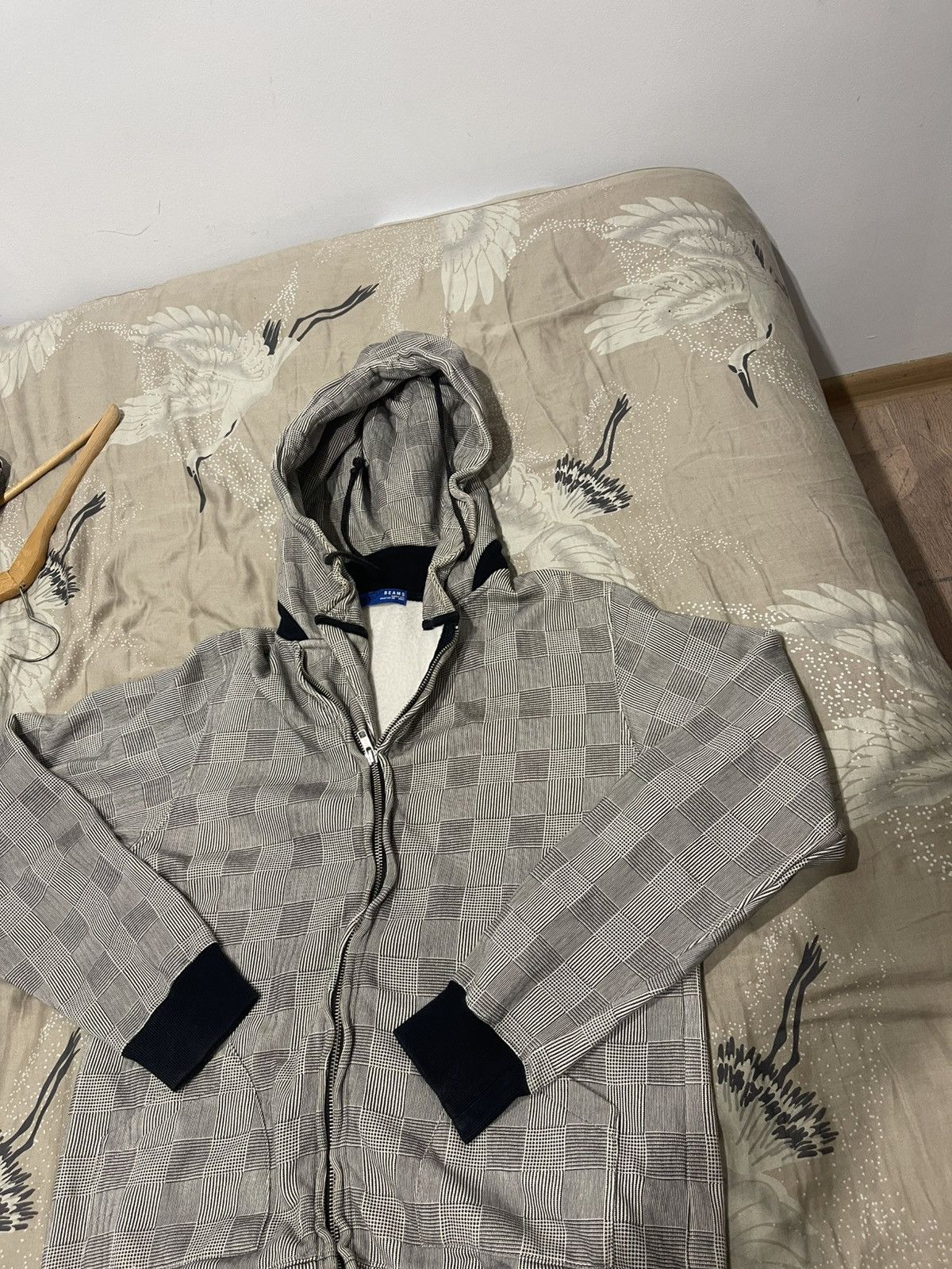 Beams Japan Vintage beams hoodie hiphop rap asymetrical Size US M / EU 48-50 / 2 - 1 Thumbnail