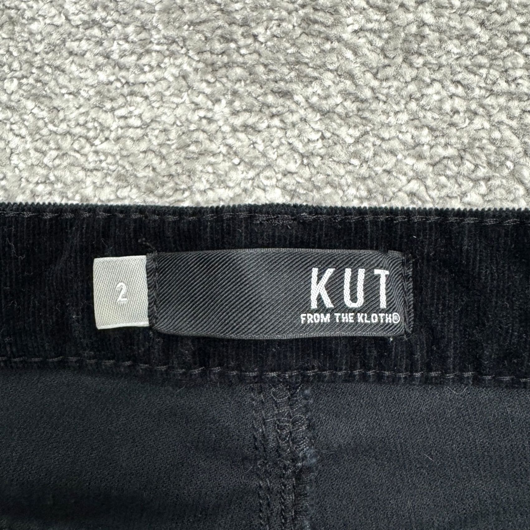 Vintage KUT from the Kloth Jeans Corduroy Skinny Womens 2 Black Mid Rise Stretch Casual Size 26" / US 2 / IT 38 - 7 Thumbnail