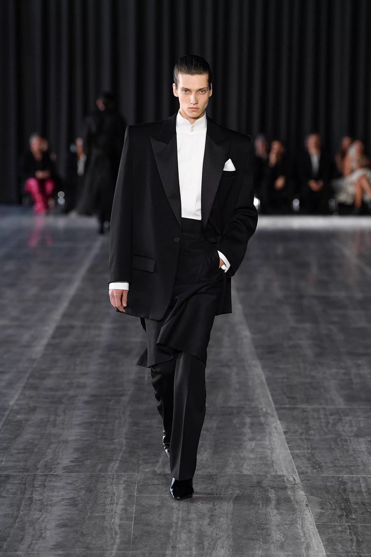 Saint Laurent Paris SLP 24ss White Stand Collar Pleated Dress Shirt 38 S Size US S / EU 44-46 / 1 - 8 Thumbnail