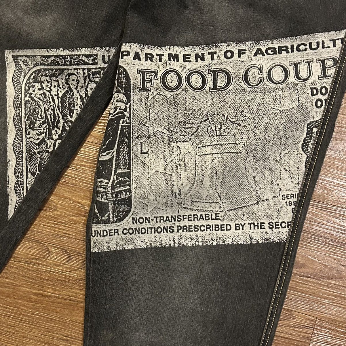 Vintage Vintage y2k nova food coupon graphic jeans Size US 40 / EU 56 - 2 Thumbnail