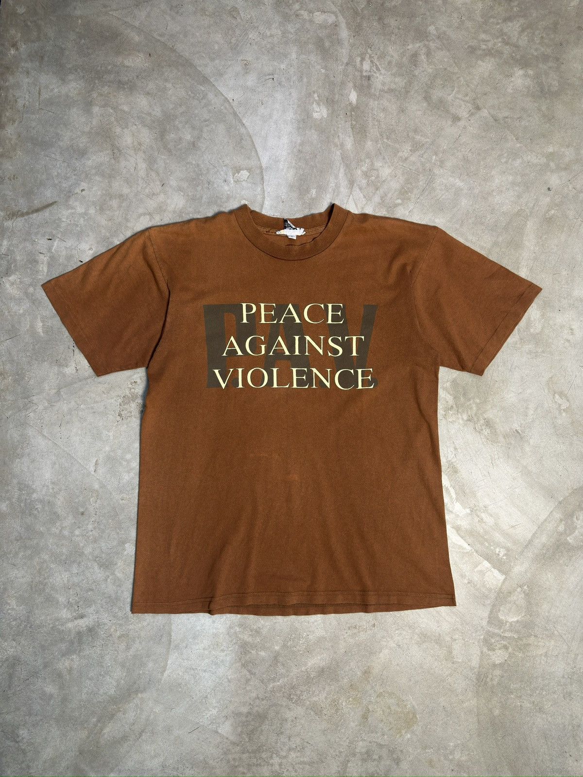 Rap Tees × Vintage Vintage 90s Peace Against Violence Tee Size US L / EU 52-54 / 3 - 1 Thumbnail