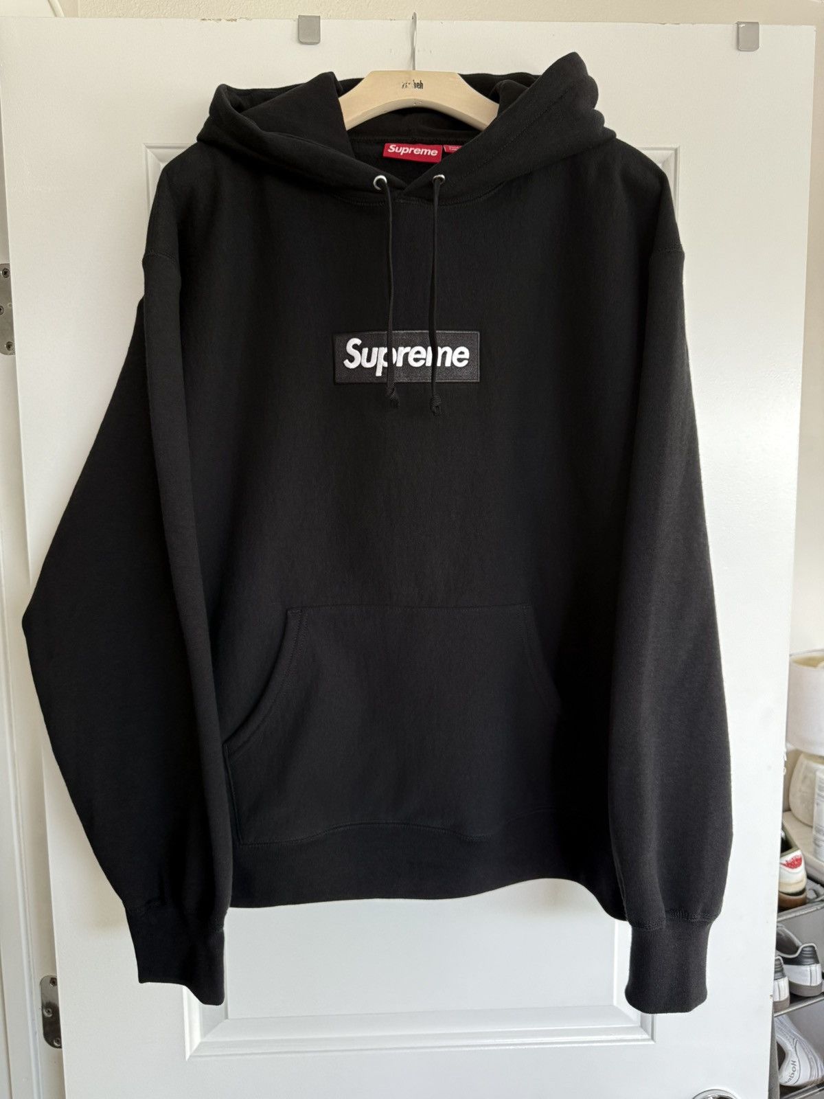 Supreme FW24 Supreme Box logo hoodie Size US L / EU 52-54 / 3 - 1 Thumbnail