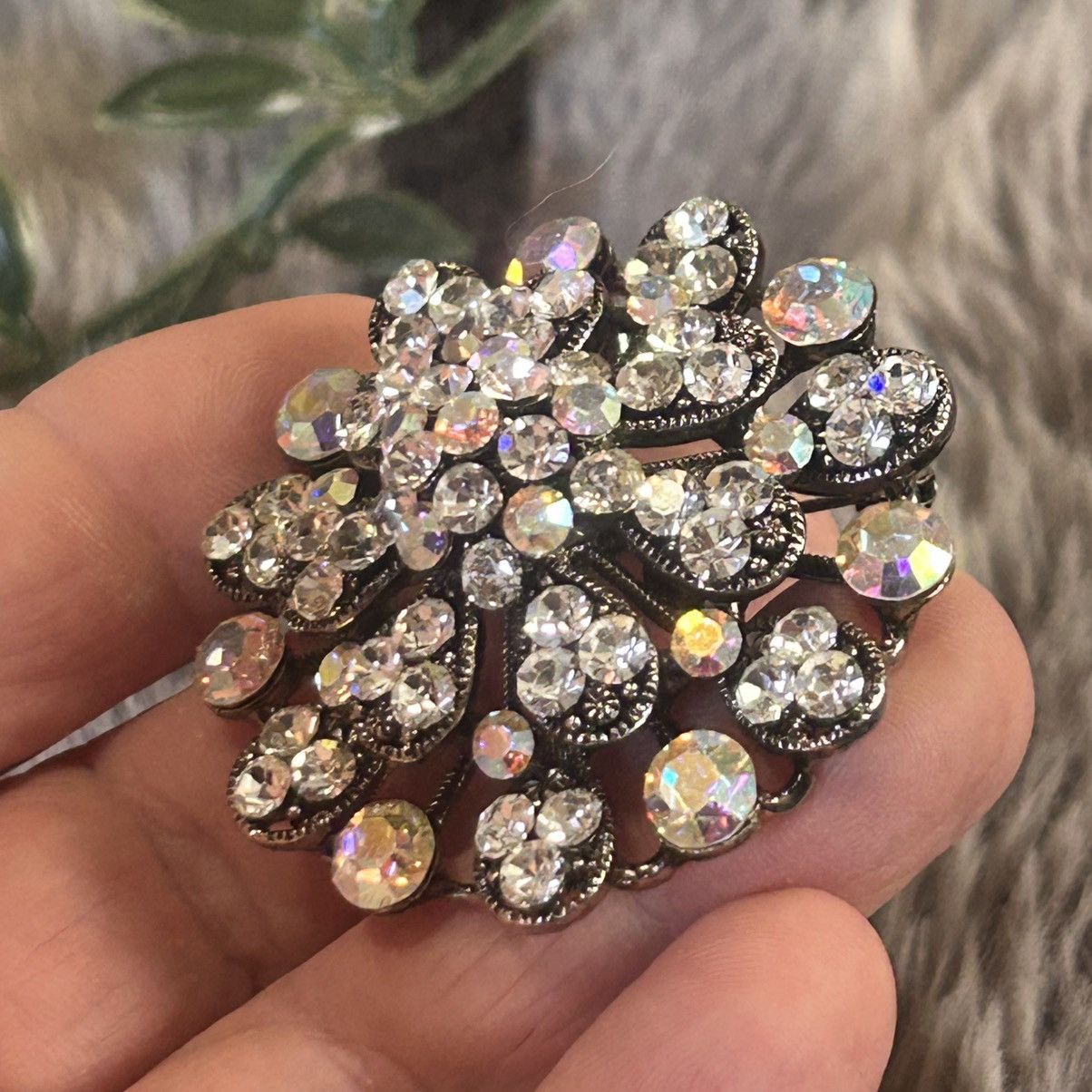 Vintage Vintage 70s-80s dome rhinestone aurora borealis necklace Size ONE SIZE - 6 Thumbnail