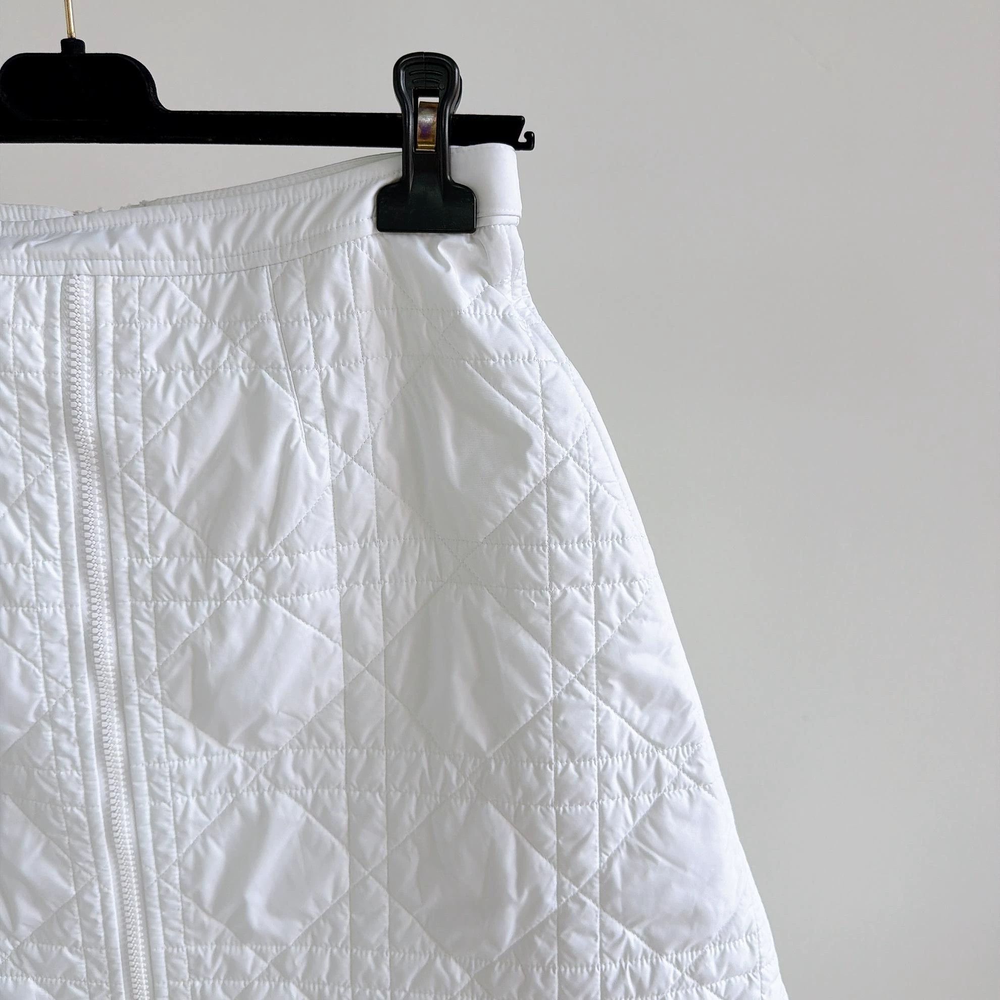Dior Christian Dior Women's White Quilted Skirt F36 Size 26" / US 2 / IT 38 - 5 Thumbnail