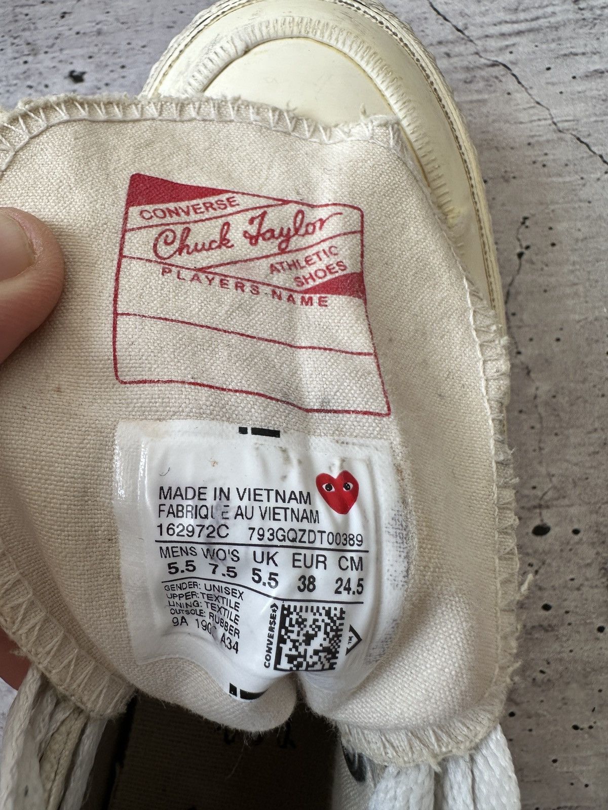 Comme des Garcons Converse Chuck High Top x Comme des Garçons Play Sneakers Size US 7.5 / IT 37.5 - 10 Thumbnail