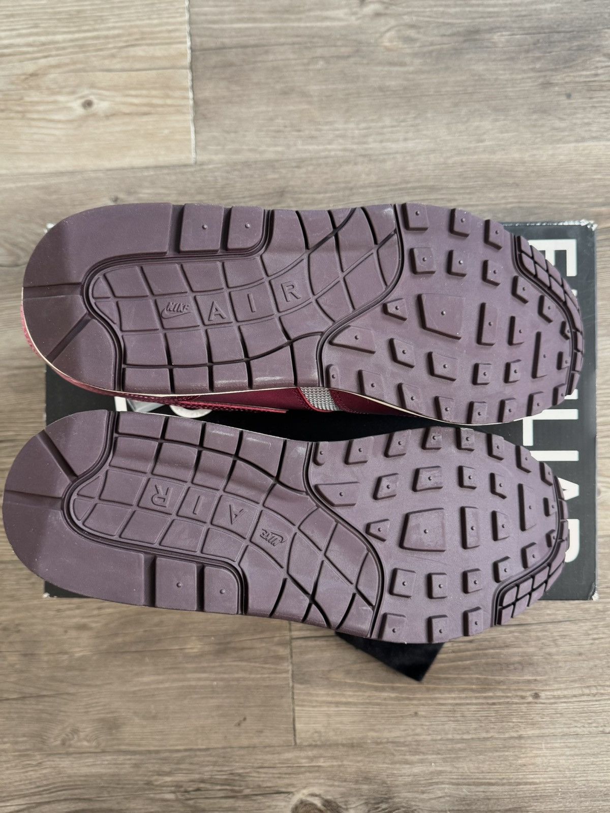 Nike × Patta Nike Air Max 1 Patta Waves Rush Maroon (With Bracelet) Size US 10.5 / EU 43-44 - 5 Thumbnail