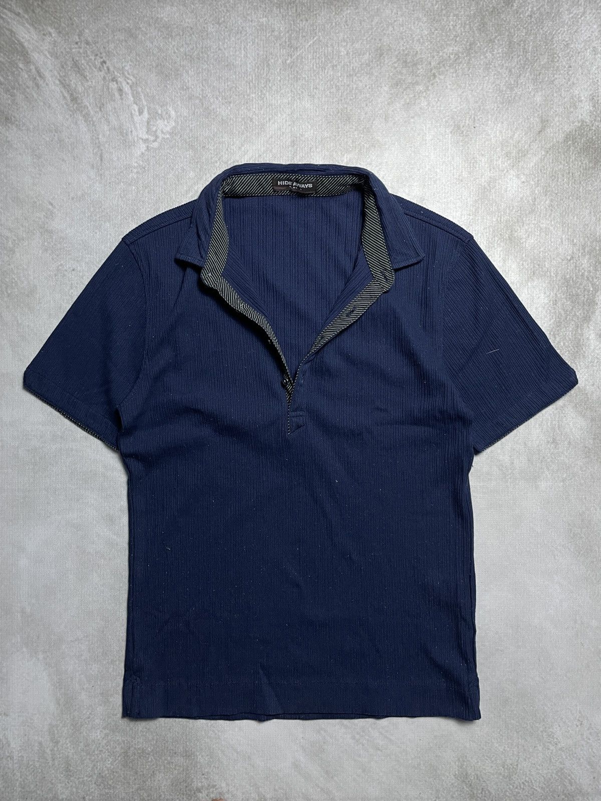 HIDEAWAYS 2000’s Hideaways Nicole - Vkei Style Half Button Shirt Size US M / EU 48-50 / 2 - 4 Thumbnail