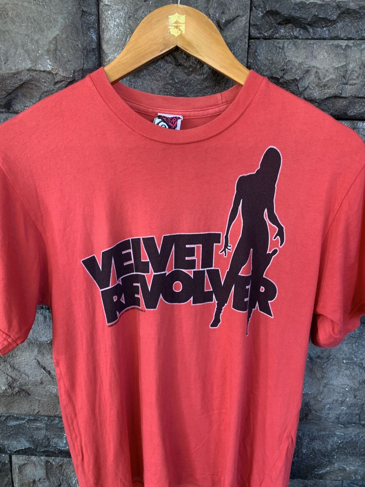 Band Tees × Vintage Vintage 2005 Velvet Revolver Supergroup Band T shirt Size US S / EU 44-46 / 1 - 2 Thumbnail