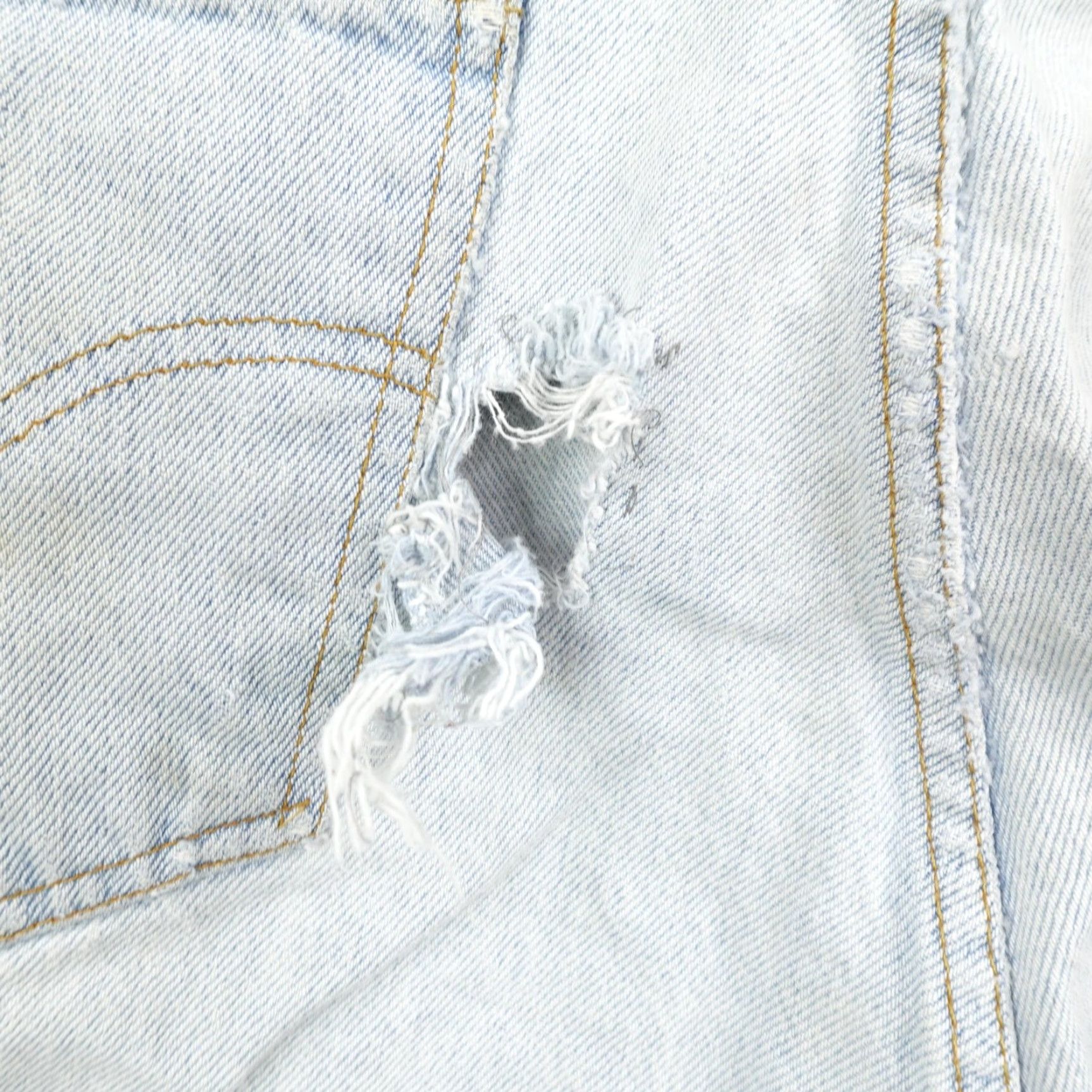 Levi's VINTAGE Levi's 505 Jeans Mens 36x31 Blue Denim Distressed 90s Grunge Size US 38 / EU 54 - 7 Thumbnail