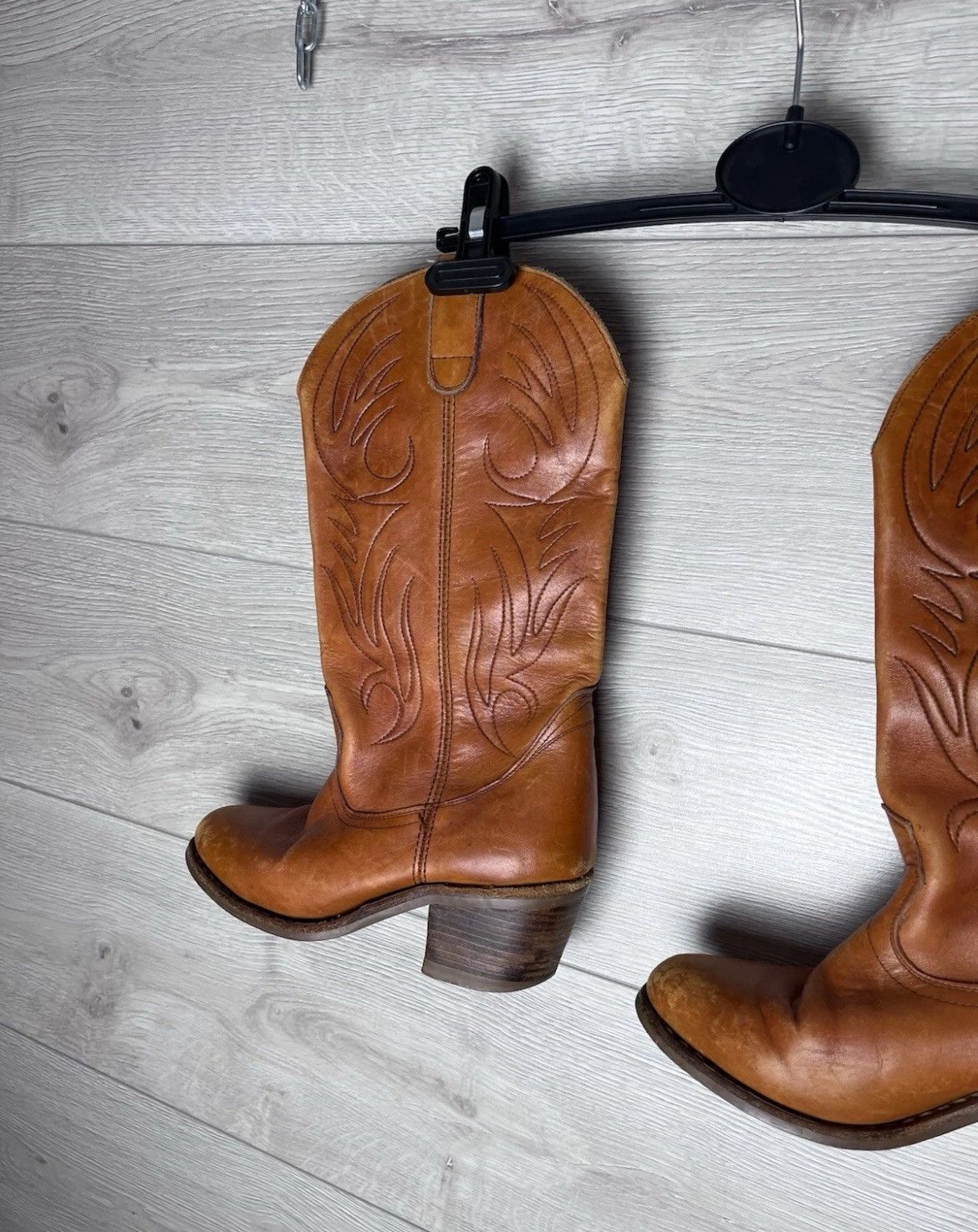 Other Vintage women’s Cowboy Boots size 5 made in Moldova 🇲🇩 Size US 5 / IT 35 - 3 Thumbnail