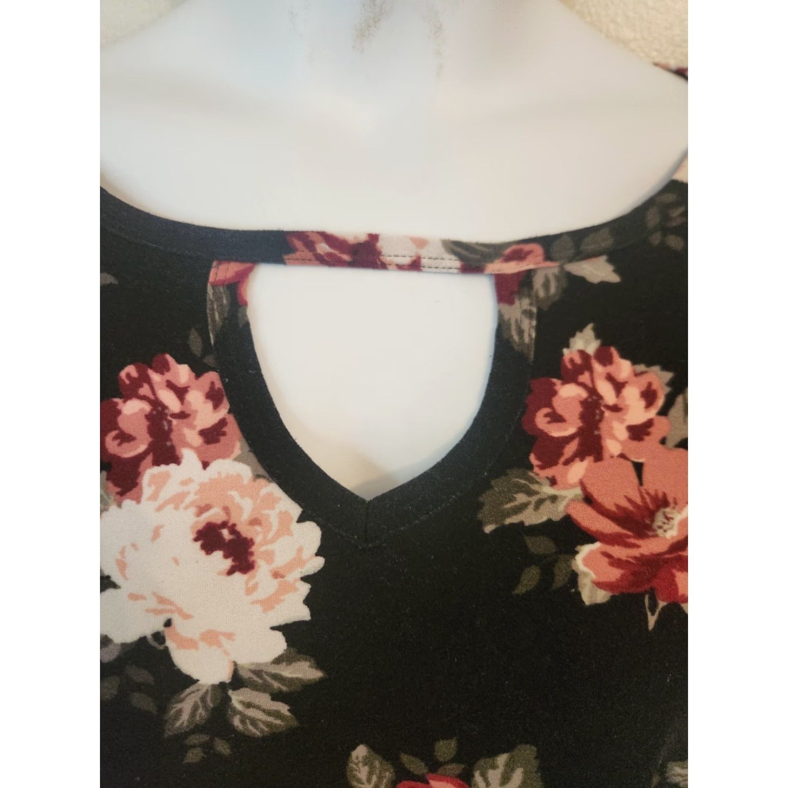Vintage Bobbie Brooks Black Floral Print Keyhole Trim Casual Top Shirt 3X Plus Size XXL / US 16-18 / IT 52-54 - 3 Thumbnail