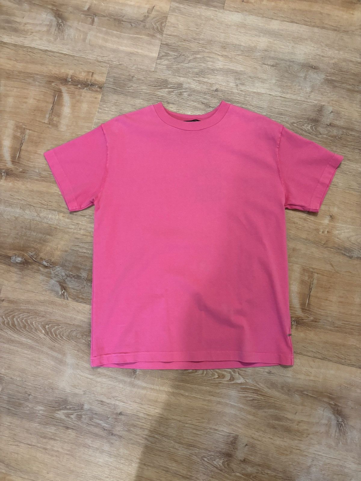 Louis Vuitton Louis Vuitton Pink Inside Out Tee Shirt Size XS Size US XS / EU 42 / 0 - 1 Thumbnail