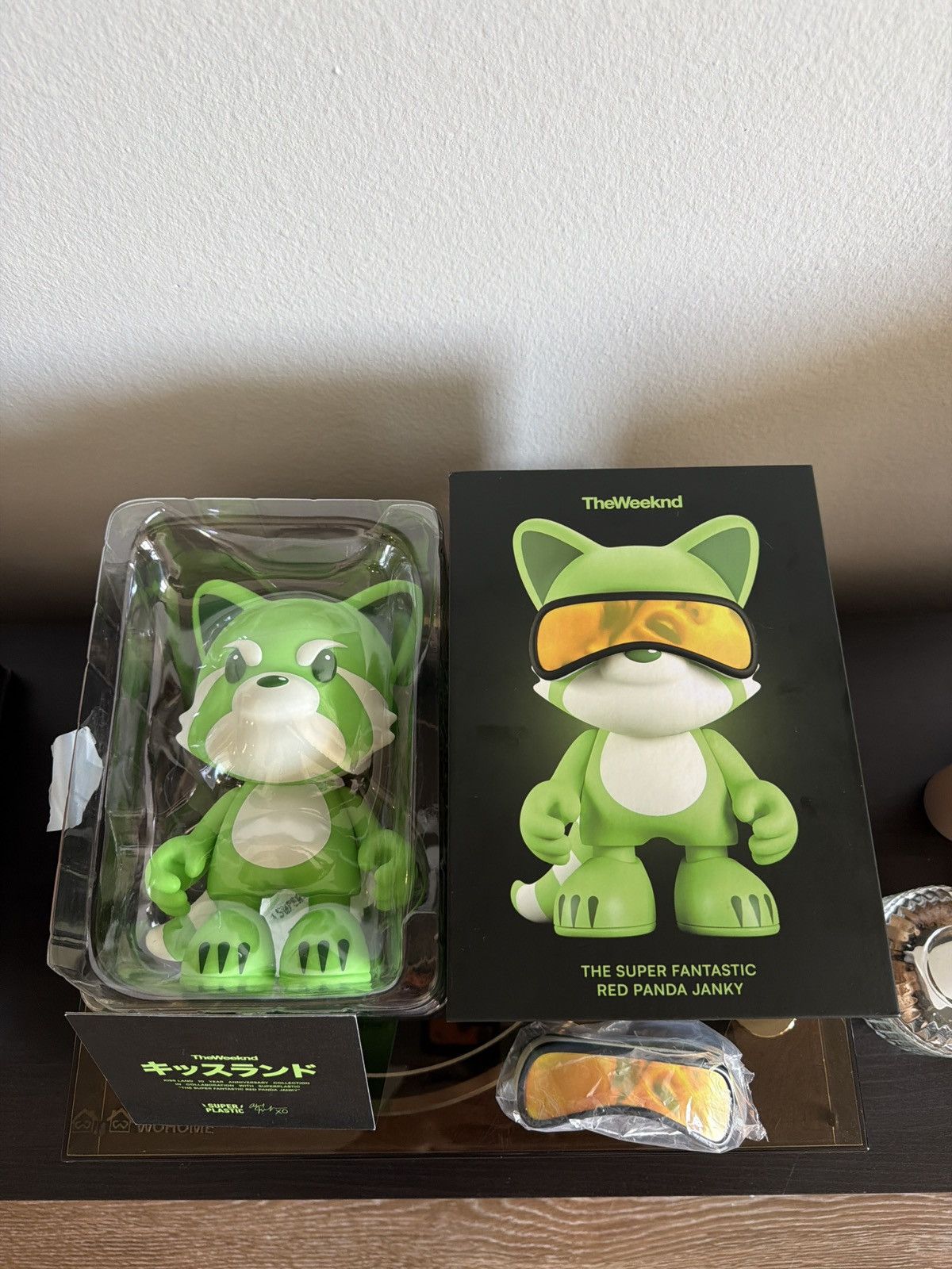 Medicom Toy × The Weeknd The Weeknd X SuperPlastic Red Panda Janky Size ONE SIZE - 4 Thumbnail