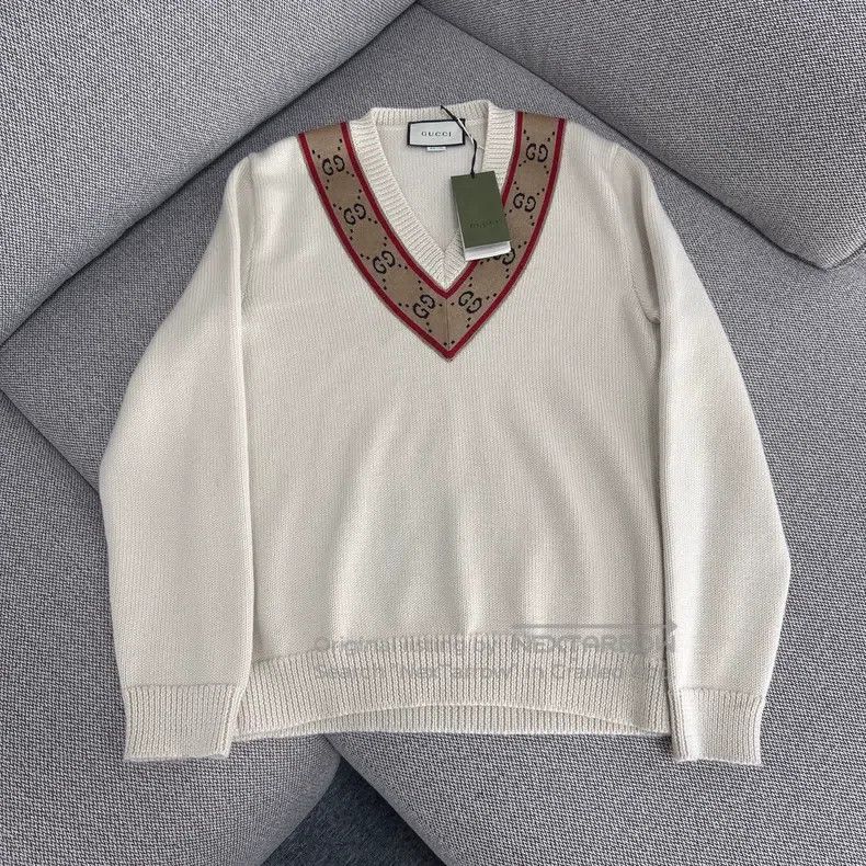Other Gucci V-neck logo long-sleeved woollen pullover sweater Size US S / EU 44-46 / 1 - 1 Thumbnail