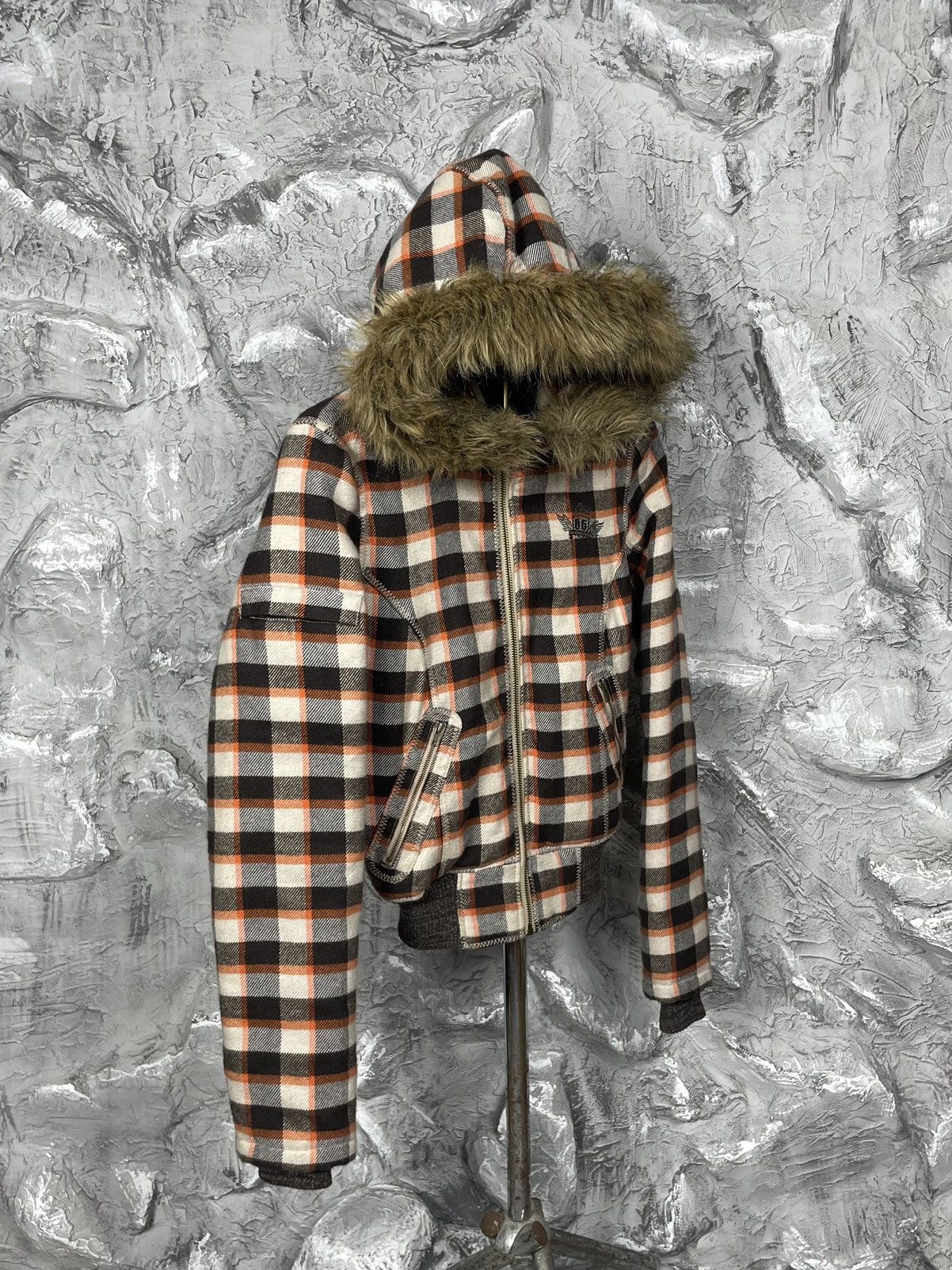 If Six Was Nine × Japanese Brand × Le Grande Bleu (L.G.B.) 2000s Vintage Y2K Fur Cropped Bomber Jacket Size US S / EU 44-46 / 1 - 5 Thumbnail