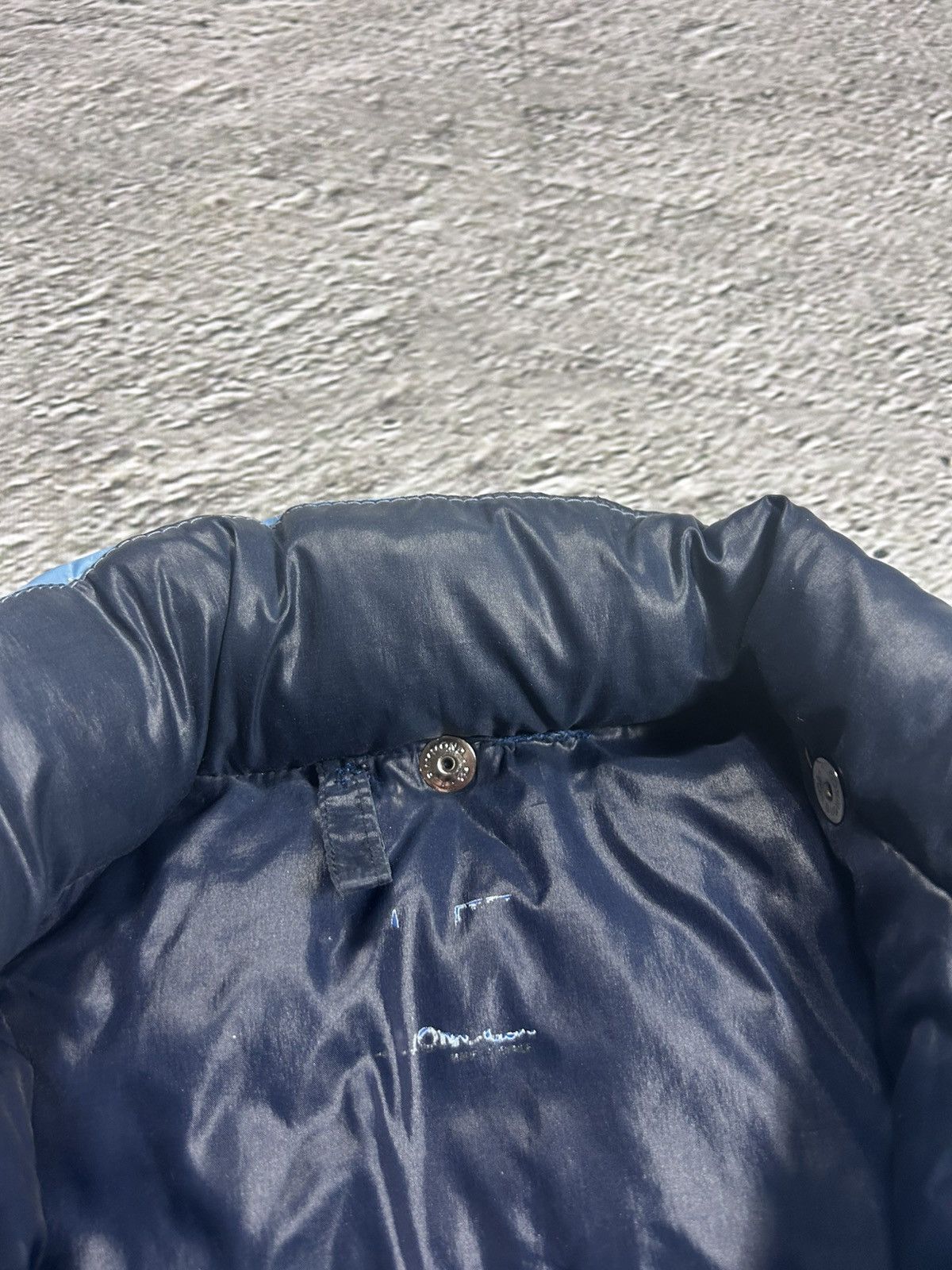 Moncler 90s Moncler vintage baby blue puffer jacket Size US L / EU 52-54 / 3 - 9 Thumbnail
