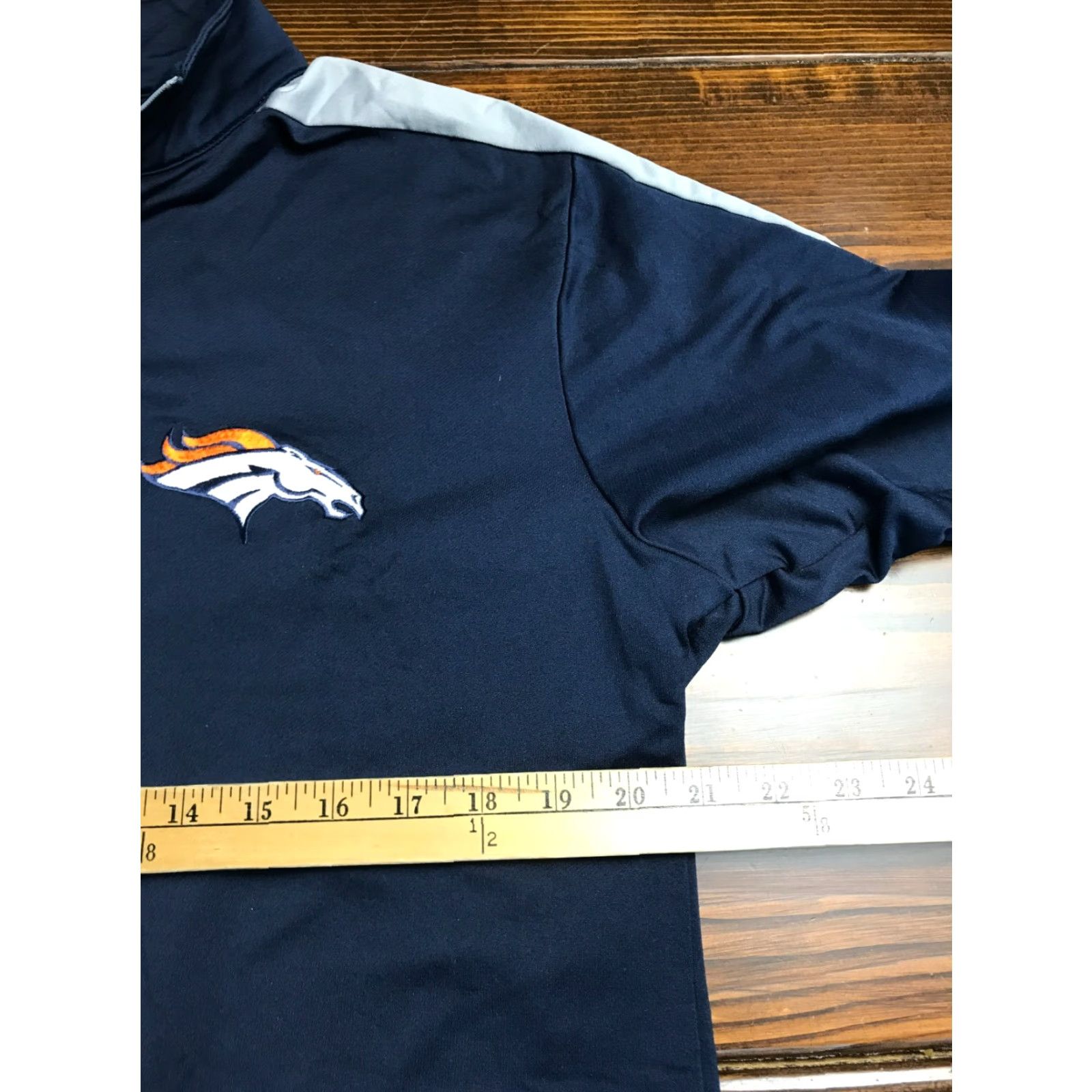 NFL Antigua Shirt Mens Large Navy Blue NFL Denver Broncos 1/4 Zip Shirt Mens Large Navy Blue Broncos 1/4 Zip Size US L / EU 52-54 / 3 - 4 Thumbnail