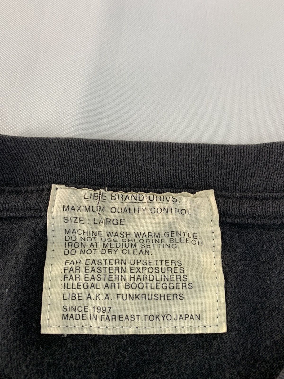 Japanese Brand Libe Brand Universal Funkrusher Tokyo Japan Crewneck Tee Size US L / EU 52-54 / 3 - 5 Thumbnail