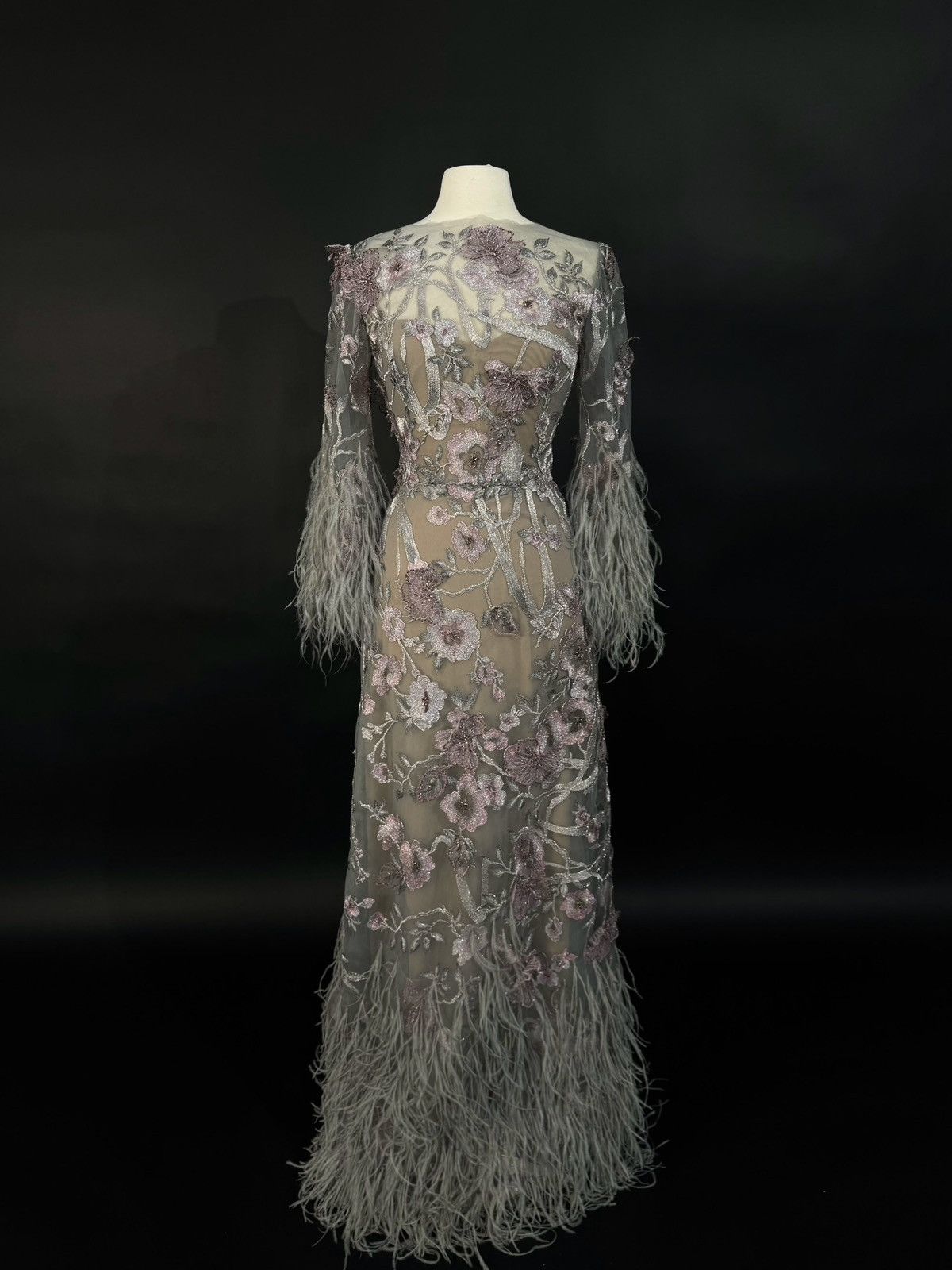 Marchesa Brand New US 10 Marchesa Evening Gown Size L / US 10 / IT 46 - 2 Thumbnail