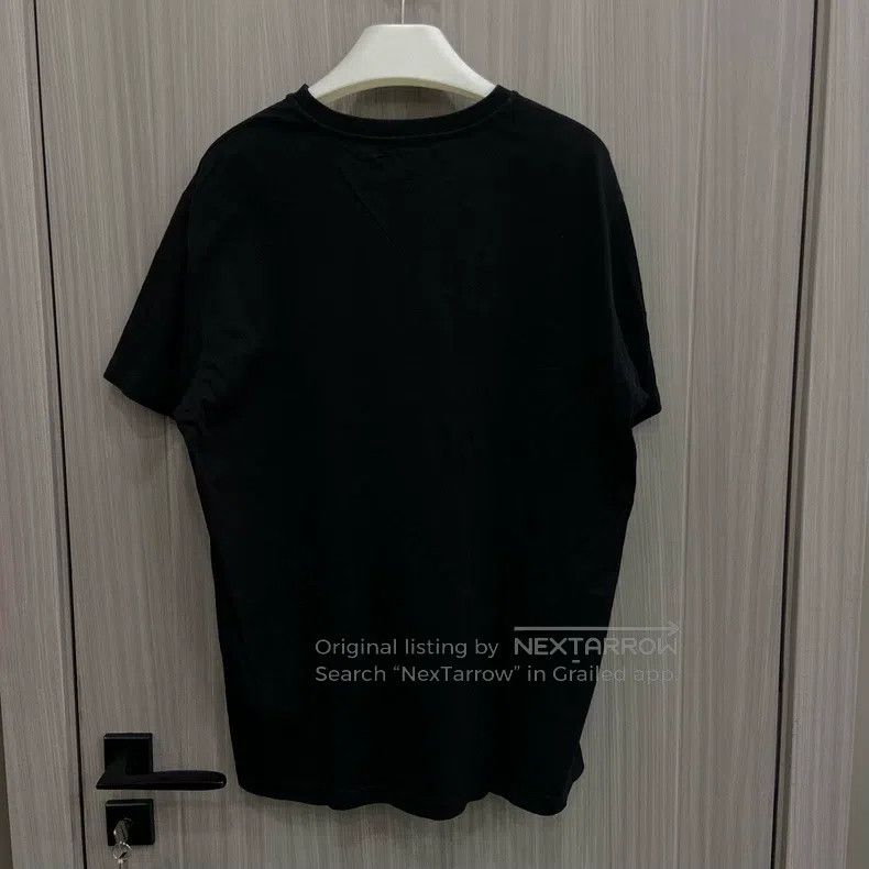 Givenchy Givenchy Black Slogan Embroidered Short Sleeve (Size M) Size US M / EU 48-50 / 2 - 2 Thumbnail