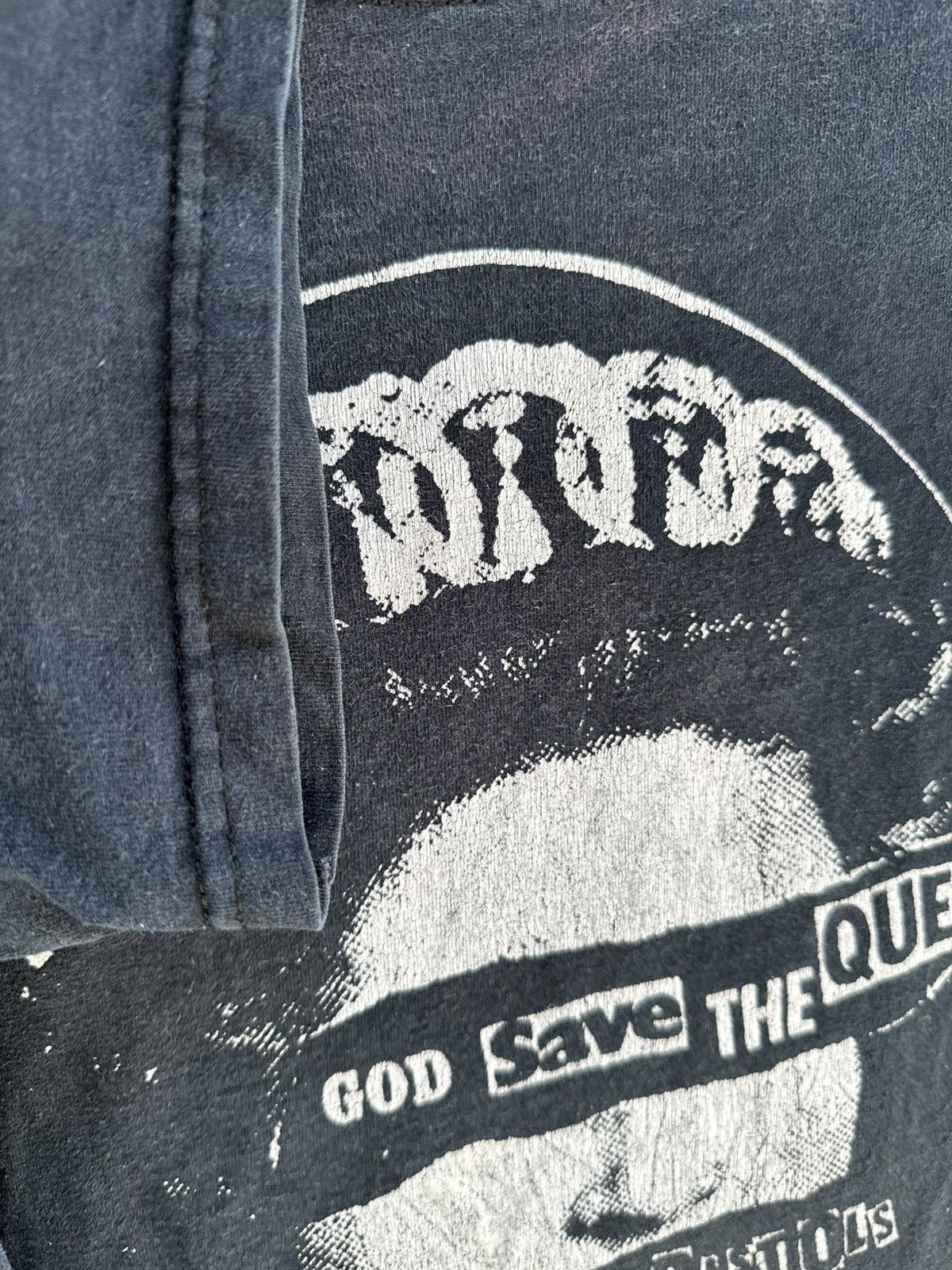 Band Tees Thrashed Vintage Sex Pistols God Save The Queen Punk Grunge Size US S / EU 44-46 / 1 - 7 Thumbnail