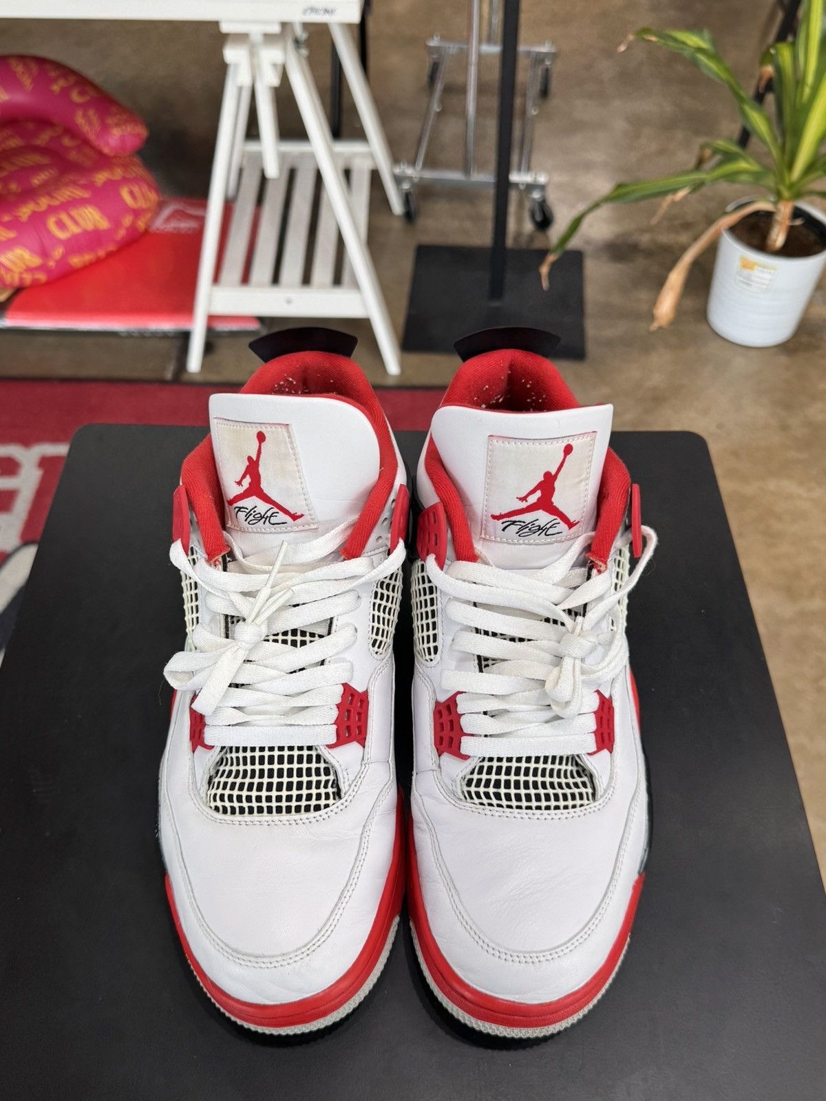 Jordan Brand Air Jordan 4 Fire Red Size 12 (2020) Size US 12 / EU 45 - 2 Thumbnail