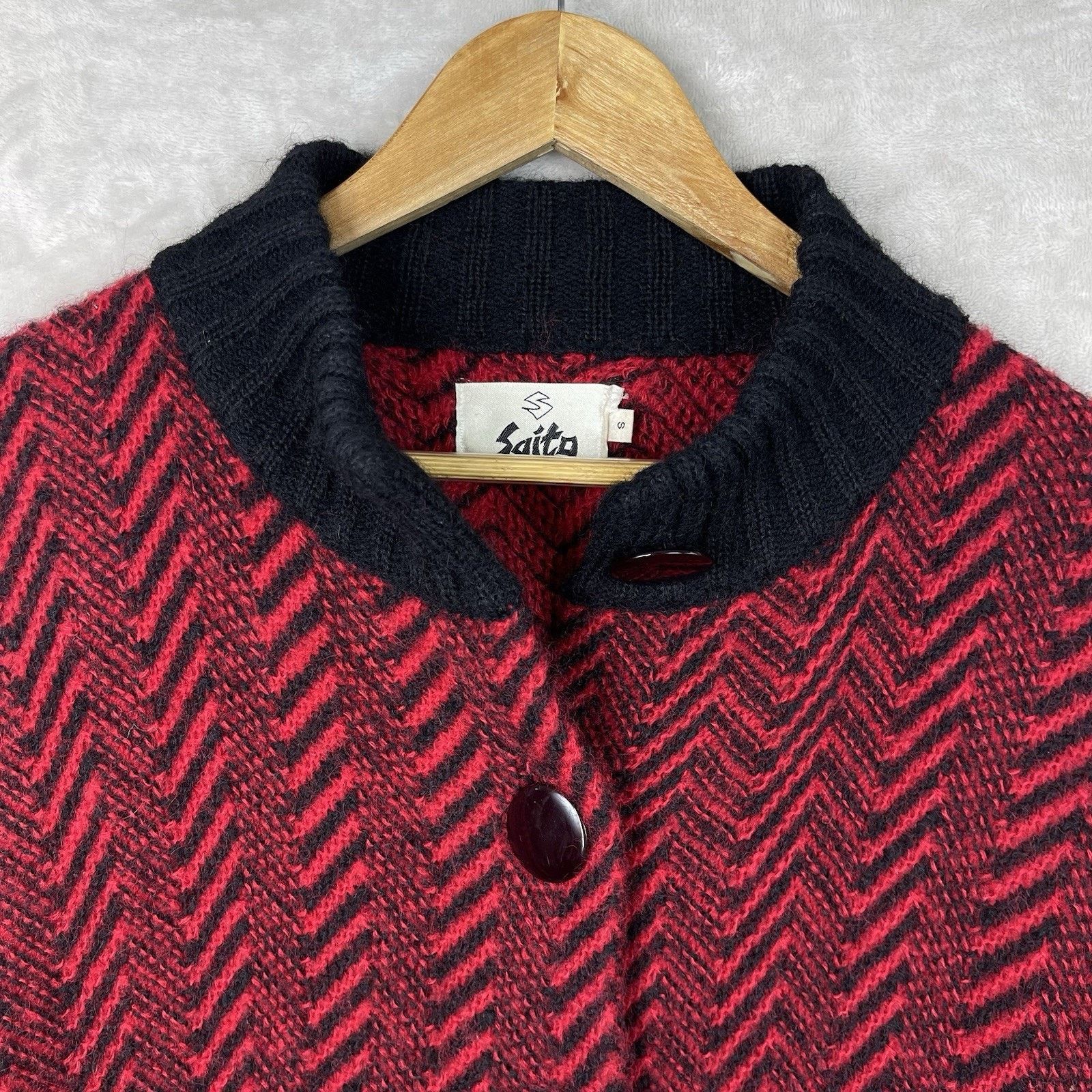 Other Vintage Saito Mohair Chevron Cardigan Red Black 80s Grail Size S / US 4 / IT 40 - 2 Thumbnail