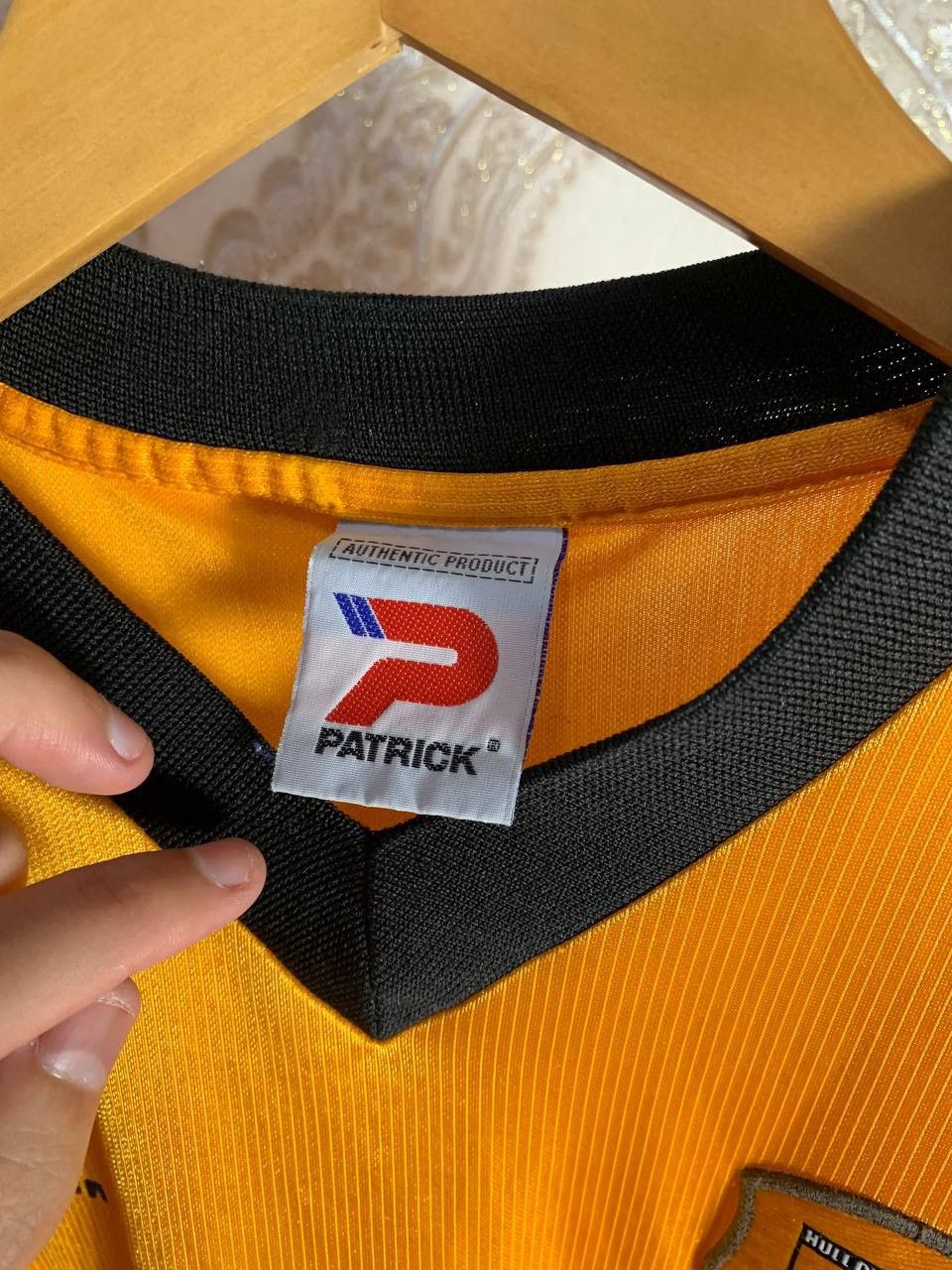 Vintage PATRICK FC HULL CITY ENGLAND SOCCER JERSEY RETRO Y2K 90s Size US XL / EU 56 / 4 - 5 Thumbnail