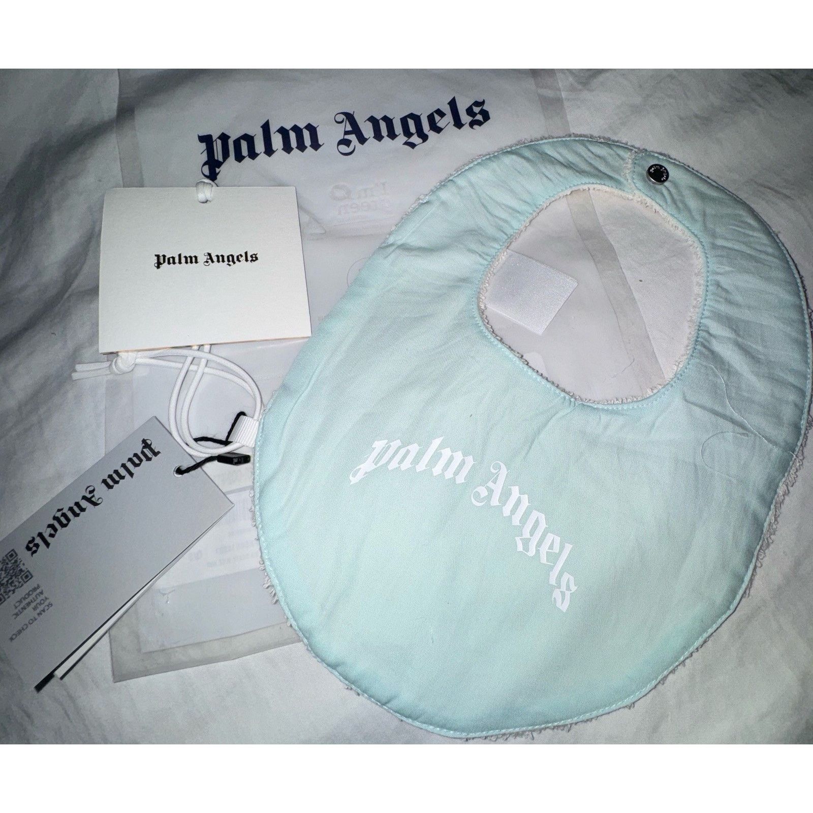 Palm Angels Palm Angels Baby Bib Baby Blue Logo Terry Cloth OS NWT Italy Size ONE SIZE - 1 Thumbnail