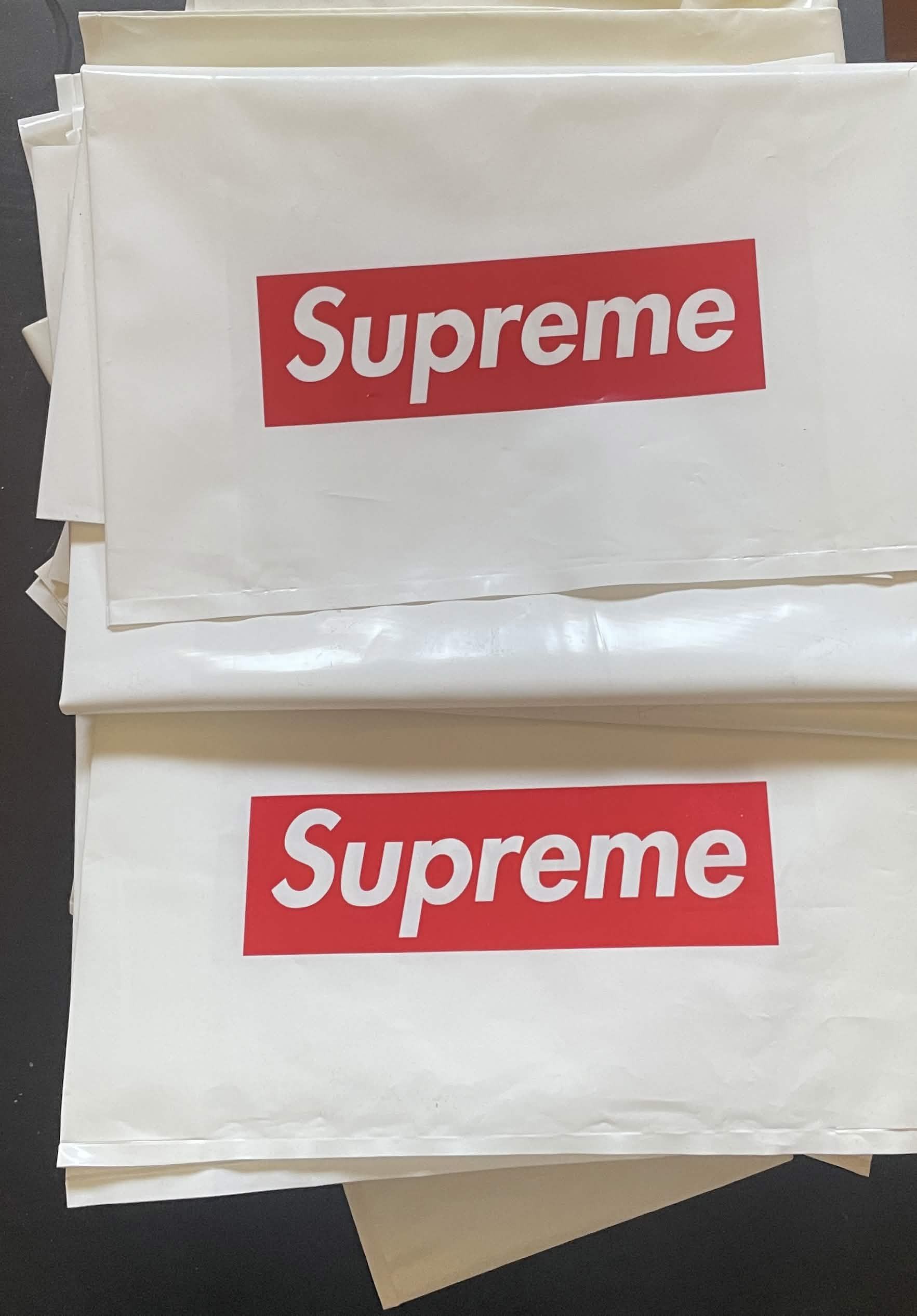 Supreme Supreme x Sosenap Plastic Mat Grey | Grailed