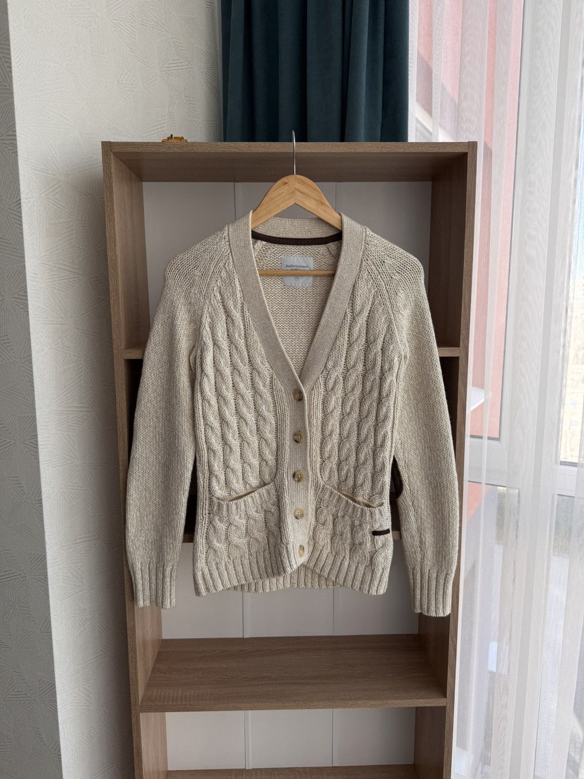 Peak Performance × Vintage Vintage Peak Performance W’ Sweden Wool Cable Knit Cardigan Size XS / US 0-2 / IT 36-38 - 3 Thumbnail