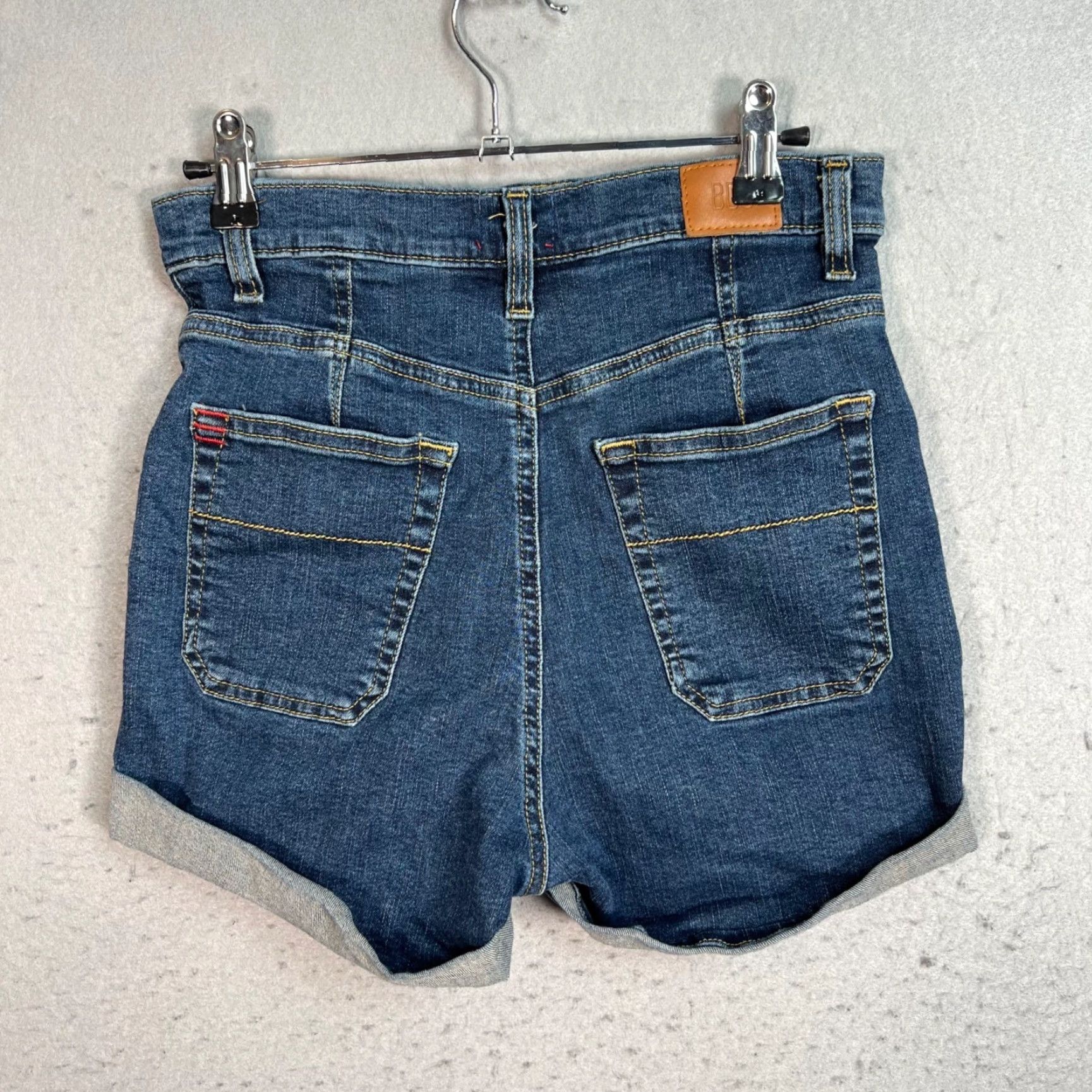 Bdg VINTAGE BDG Womens Denim Shorts High-Rise 27 Dark Wash Casual Summer Hot Pants Women Size 27" / US 4 / IT 40 - 2 Thumbnail