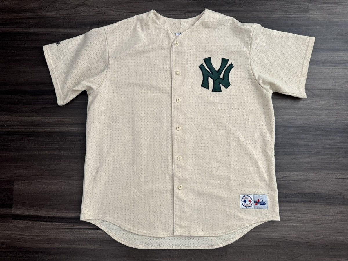 Majestic × Vintage Rare New York Yankees Cream Jersey Green Patched Logo 2XL Size US XXL / EU 58 / 5 - 1 Thumbnail