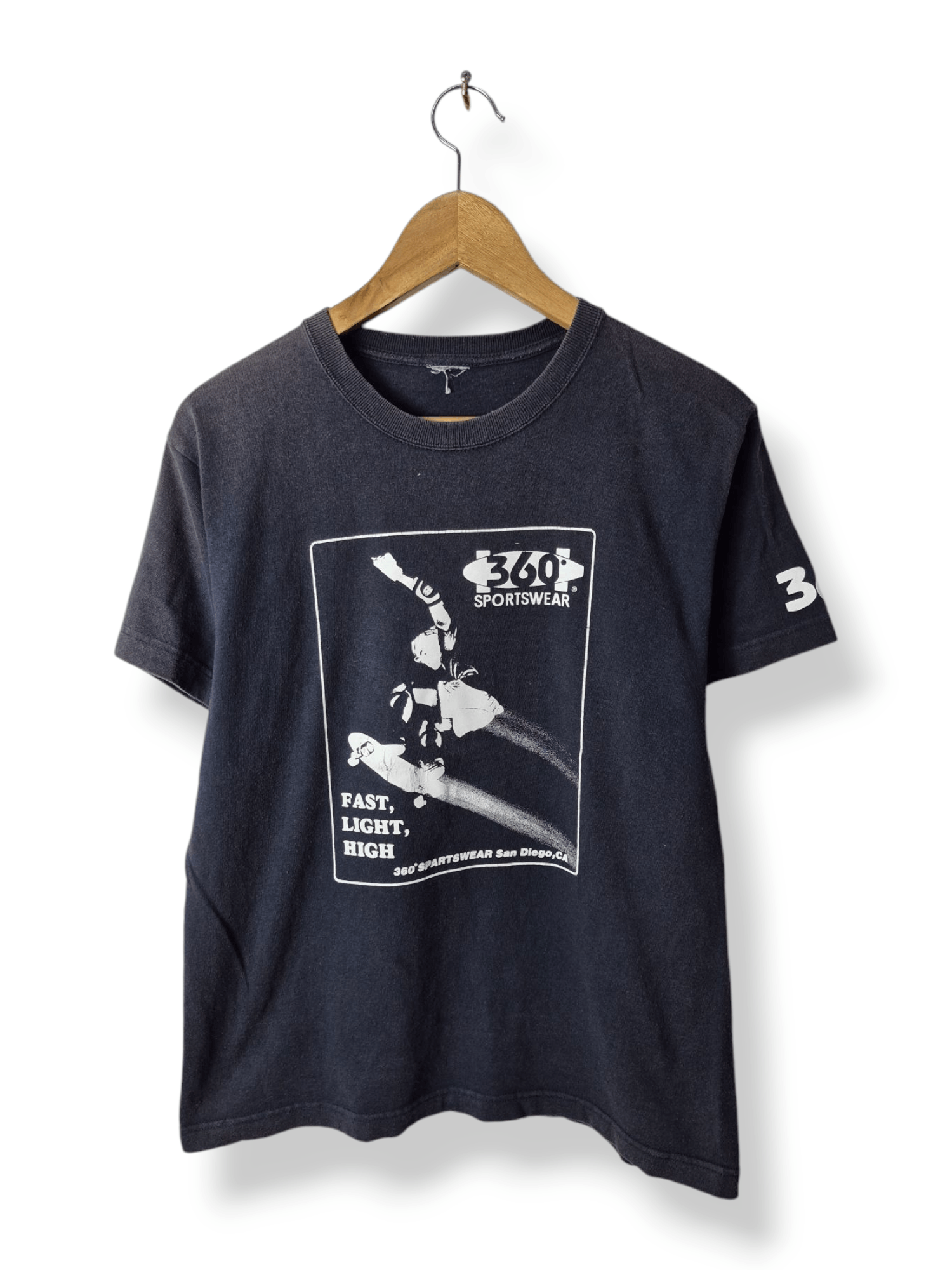 Vintage 🏂360 Sportswear Skate Streetwear Tee Size US S / EU 44-46 / 1 - 1 Thumbnail