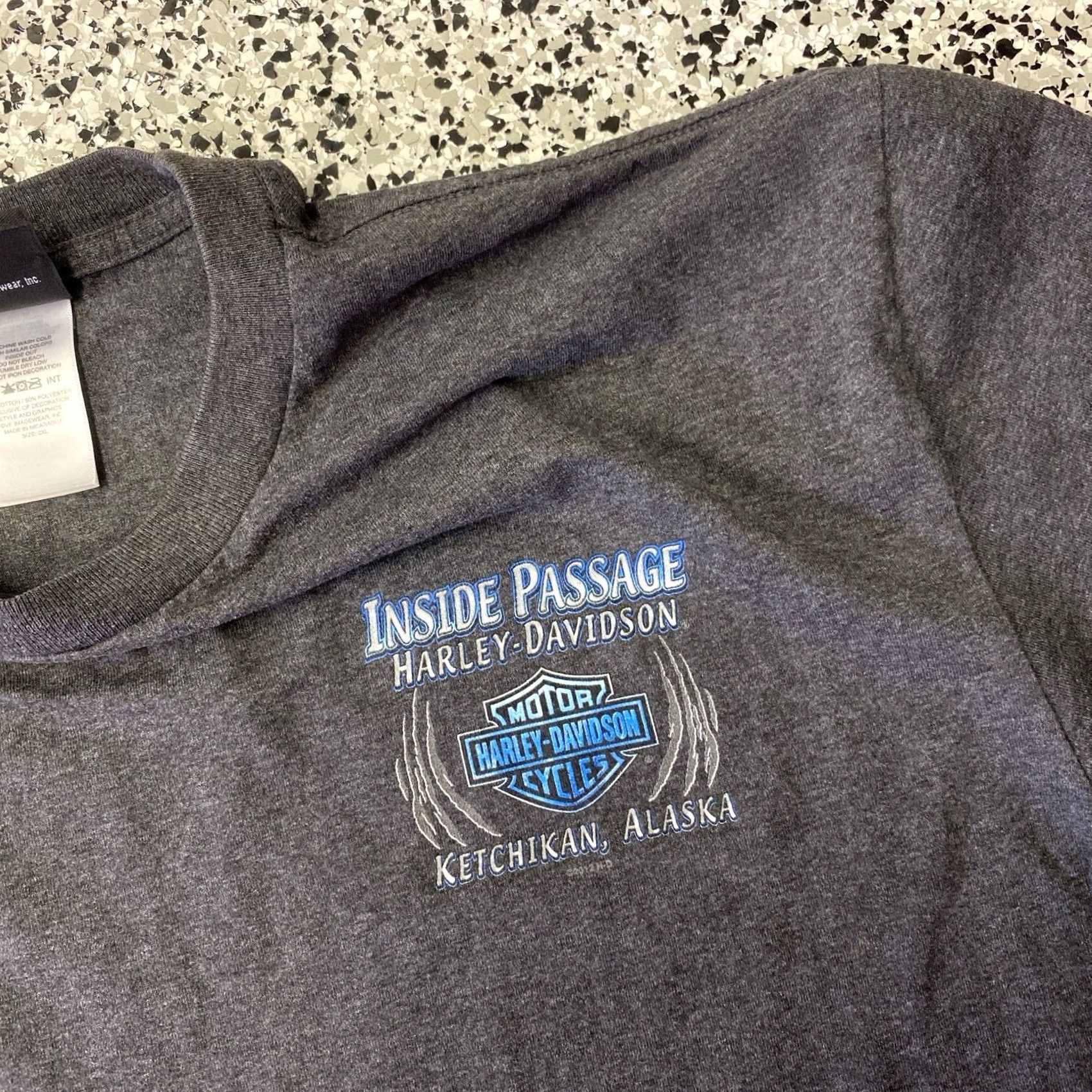 Harley Davidson Harley-Davidson Motorcycles T-Shirt Inside Passage Ketchikan Alaska Gray 2XL Crew Neck Short Sleeve Logo Plain Cotton Men Vintage No Size US XXL / EU 58 / 5 - 3 Thumbnail