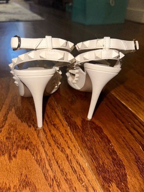 Valentino Valentino Garavani Rockstud High Heels (Ivory) Size US 7.5 / IT 37.5 - 3 Thumbnail
