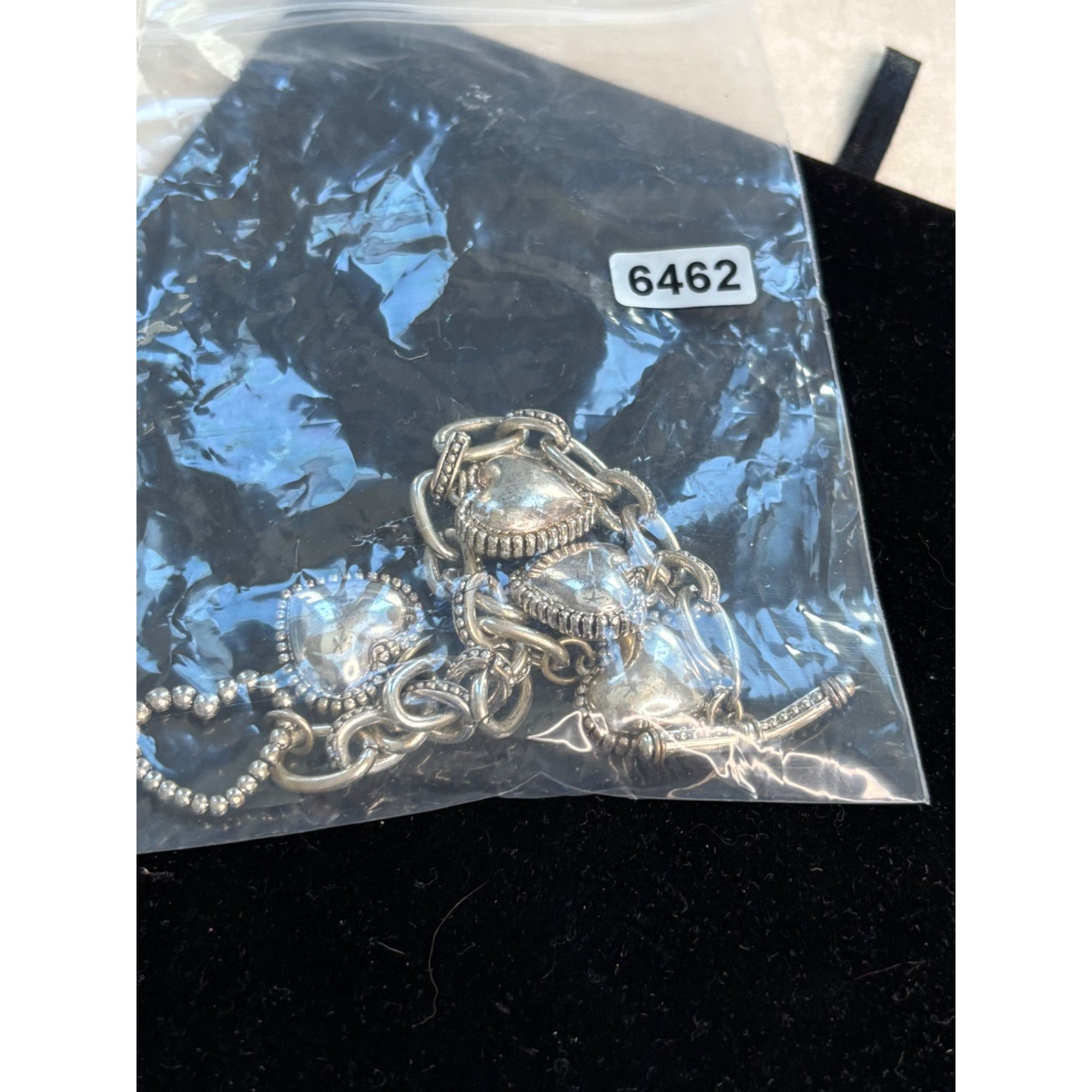 Other Heart Charm Silver Tone Bracelet With Toggle Clasp 7.5" Size ONE SIZE - 4 Thumbnail