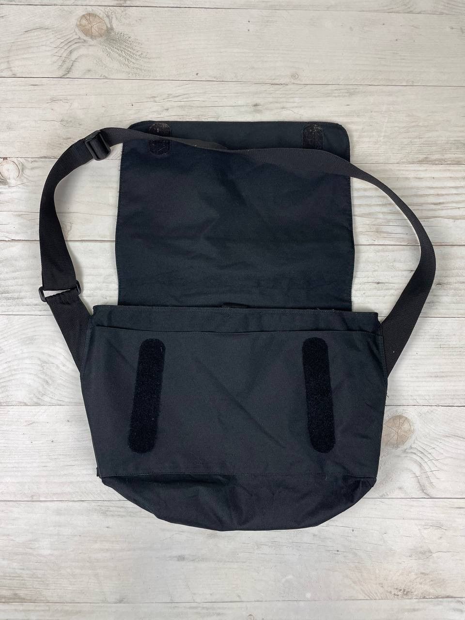 Nike Vintage Nike Messenger Bag 00s Shoulders Y2K Size ONE SIZE - 16 Thumbnail