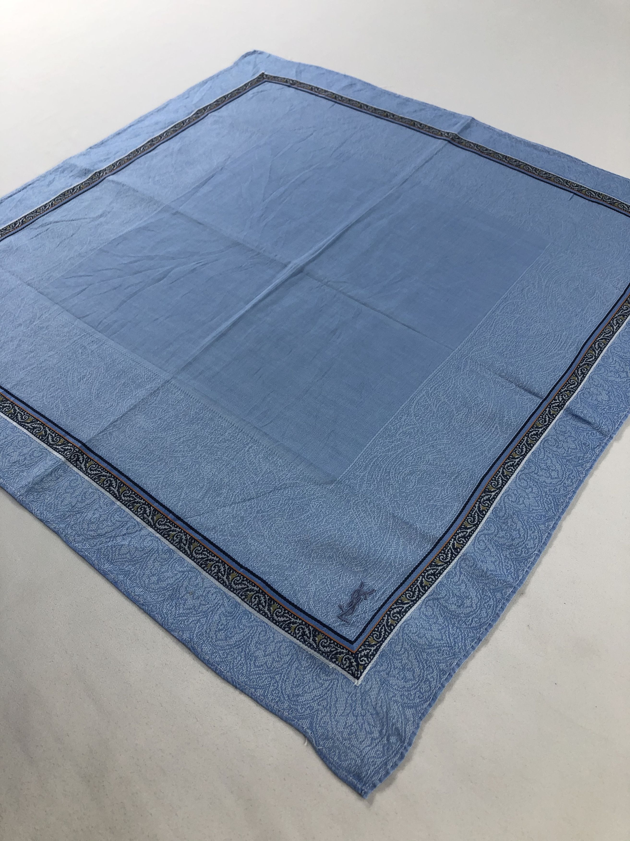 Yves Saint Laurent Yves Saint Laurent Handkerchief / Bandana / Neckerchief Size ONE SIZE - 3 Thumbnail