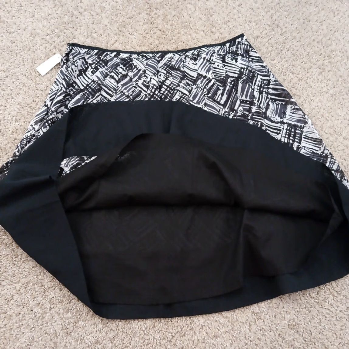 Talbots Talbots Skirt Petite 12P Gray Geometric Knee Length Pleated Dry Clean Only Cotton Silk Lightweight Lined Women Skirt Mens? No, Women Size 34" / US 12 / IT 48 - 7 Thumbnail