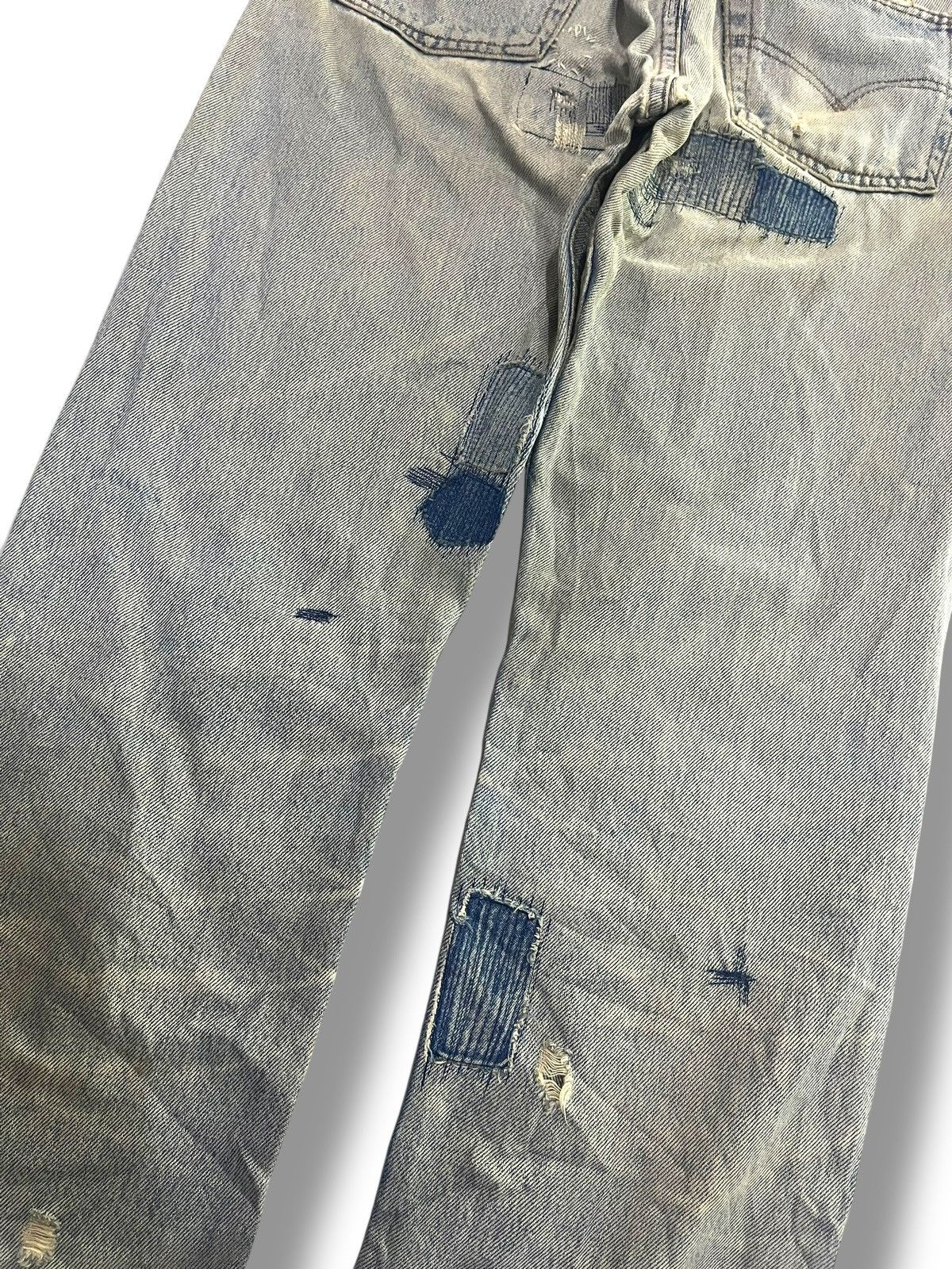 Levi's GRUNGE🤘🏼 VINTAGE LEVIS ARTE POVERA PATHWORK DISTRESSED DENIM Size US 29 - 9 Thumbnail