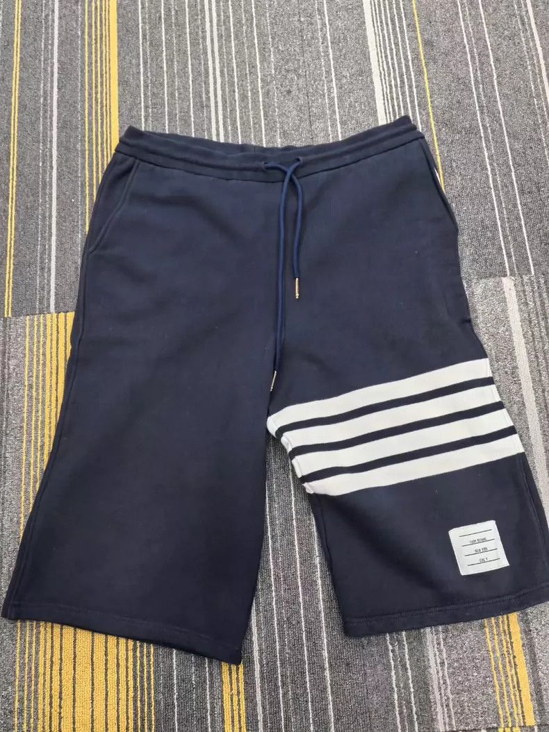 Thom Browne Thom Browne size4 Dark blue knit shorts Size US 29 - 1 Thumbnail