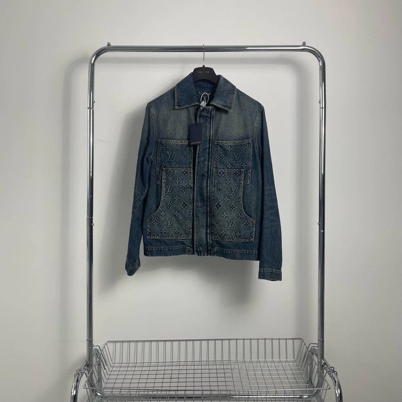 Louis Vuitton Louis Vuitton FW23 Embossed Denim Jacket Size US S / EU 44-46 / 1 - 1 Thumbnail