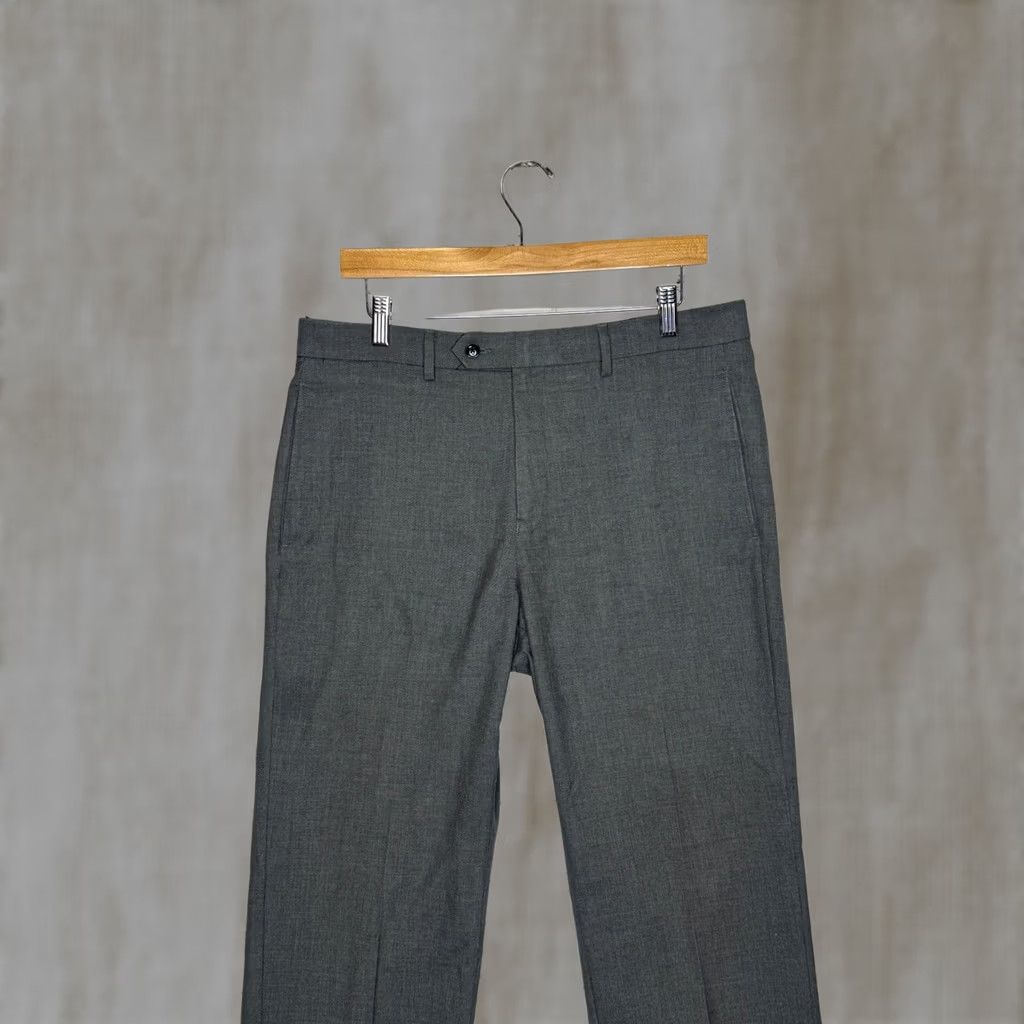 Michael Kors Michael Kors Men Gray Flat Front Dress Pants Slacks Size 34 Size US 34 / EU 50 - 1 Thumbnail