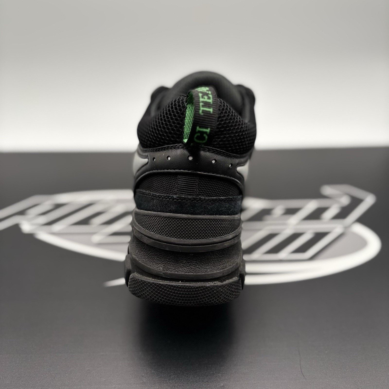 Gucci Gucci Flashtrek ' SEGA Black Leather ' | GOOD CONDITION! Size US 8.5 / EU 41-42 - 12 Thumbnail