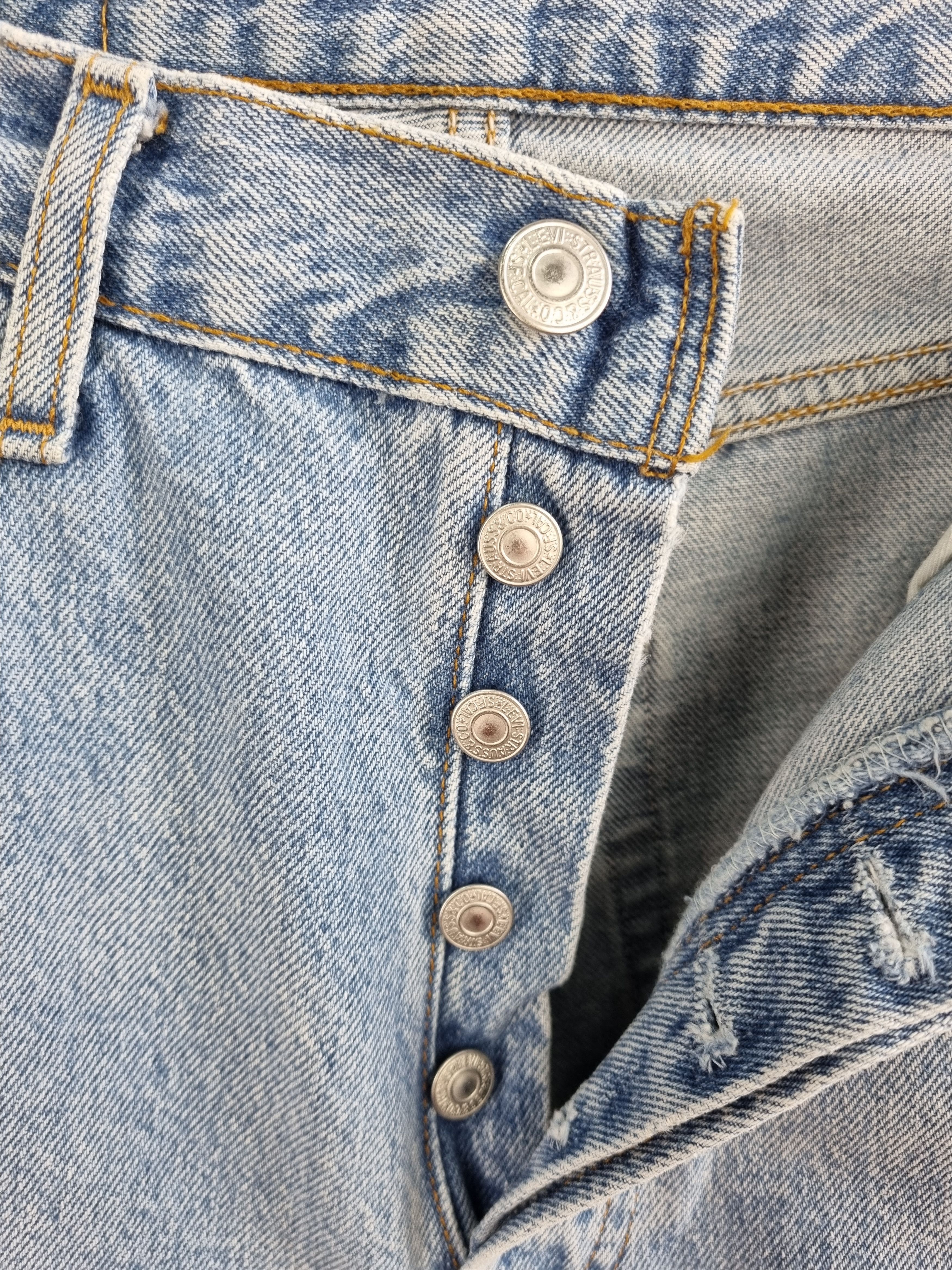 Levi's × Levi's Vintage Clothing × Vintage 95s Unique Blue Sky Faded in Time Levis 501 Beautiful Jeans Size US 31 - 11 Thumbnail